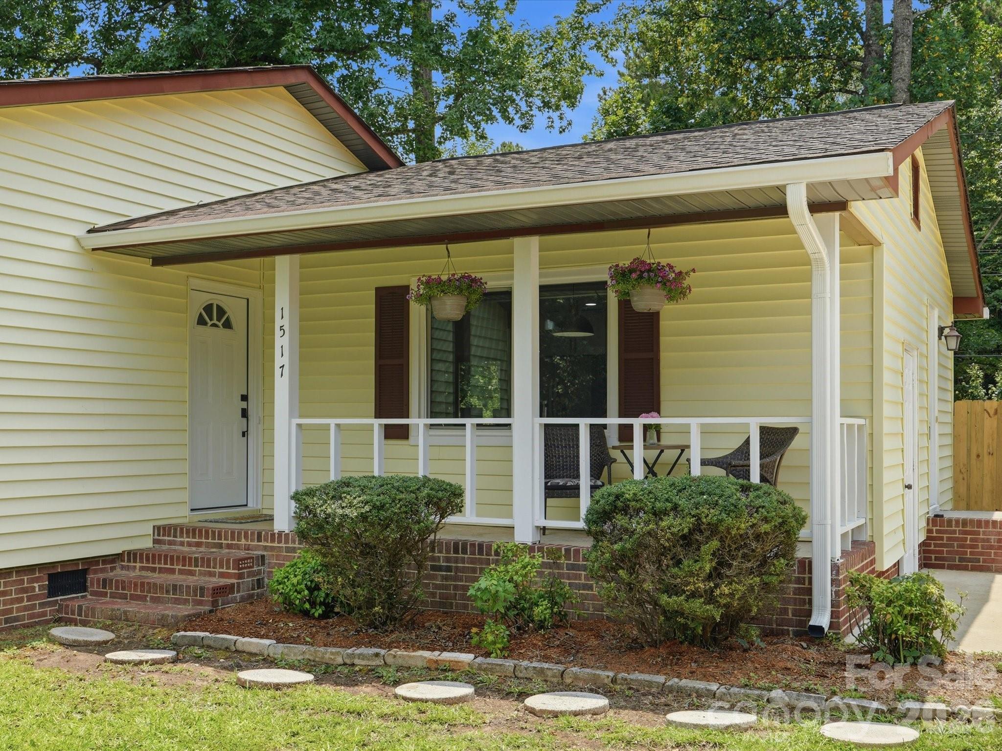1517 Chandler Place Property Photo 2