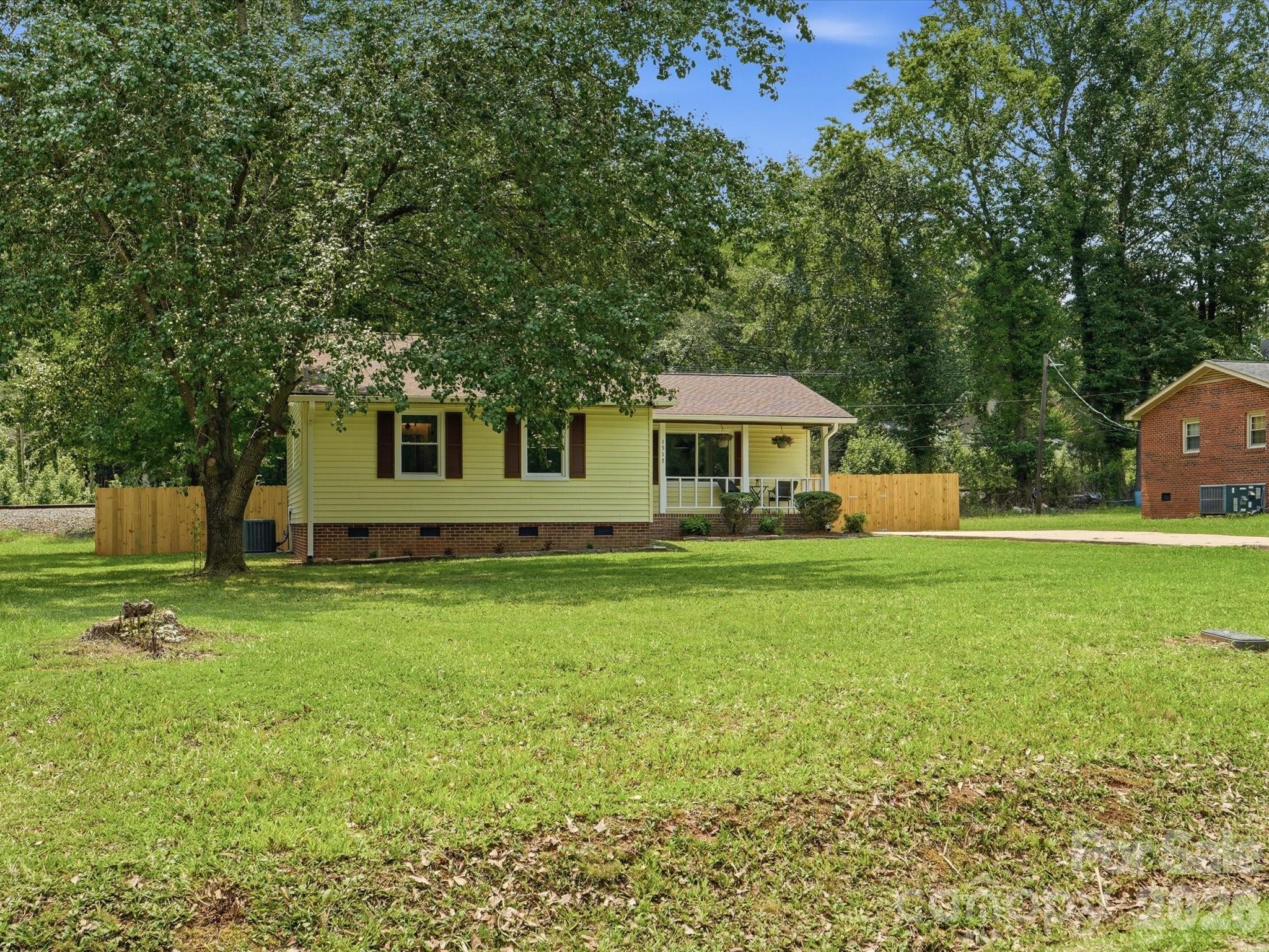 1517 Chandler Place Property Photo 3