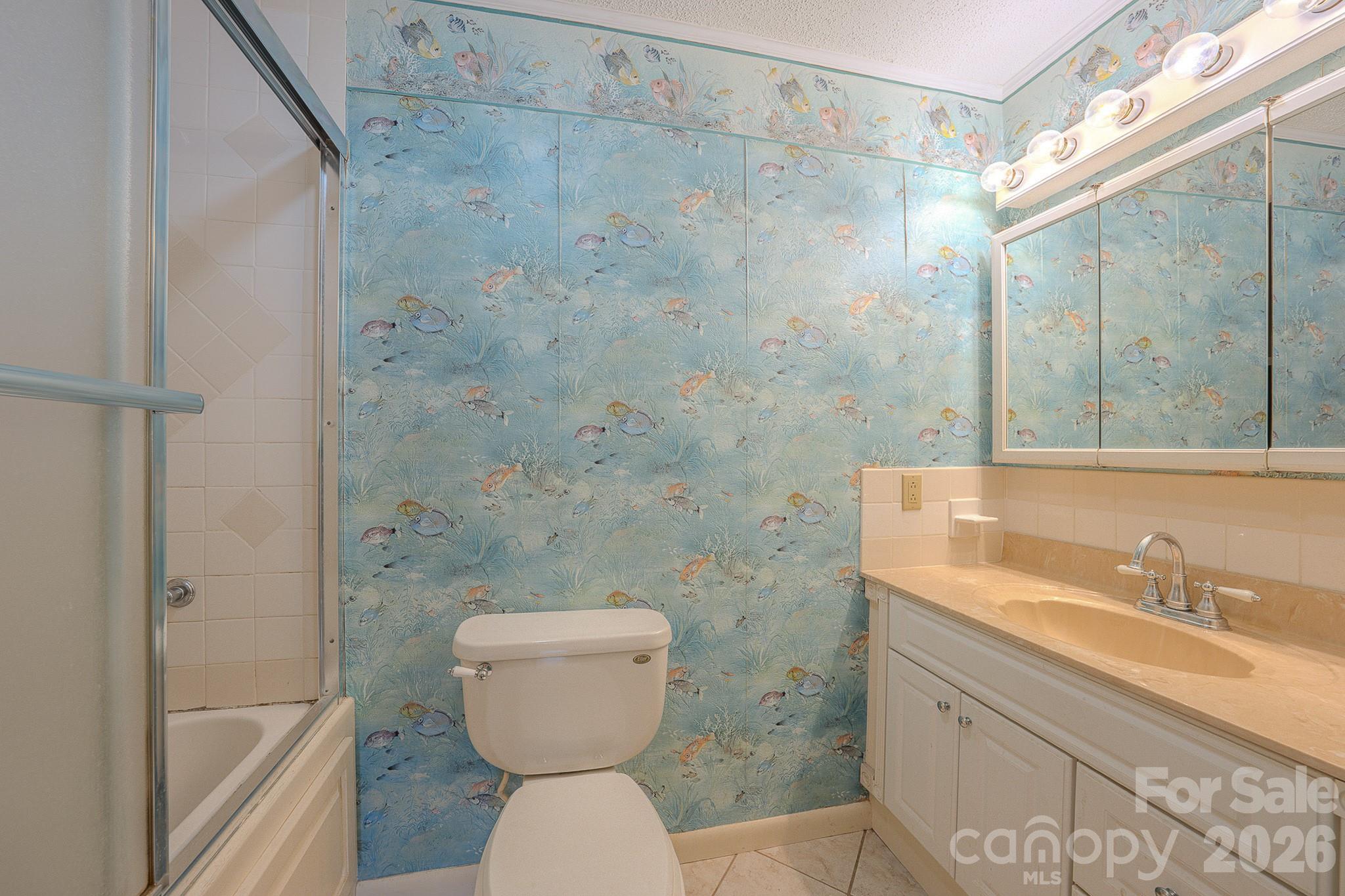 1169 Burkehurst Avenue Property Photo 17