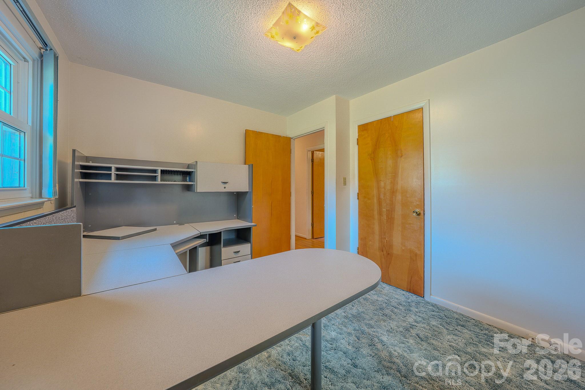 1169 Burkehurst Avenue Property Photo 26