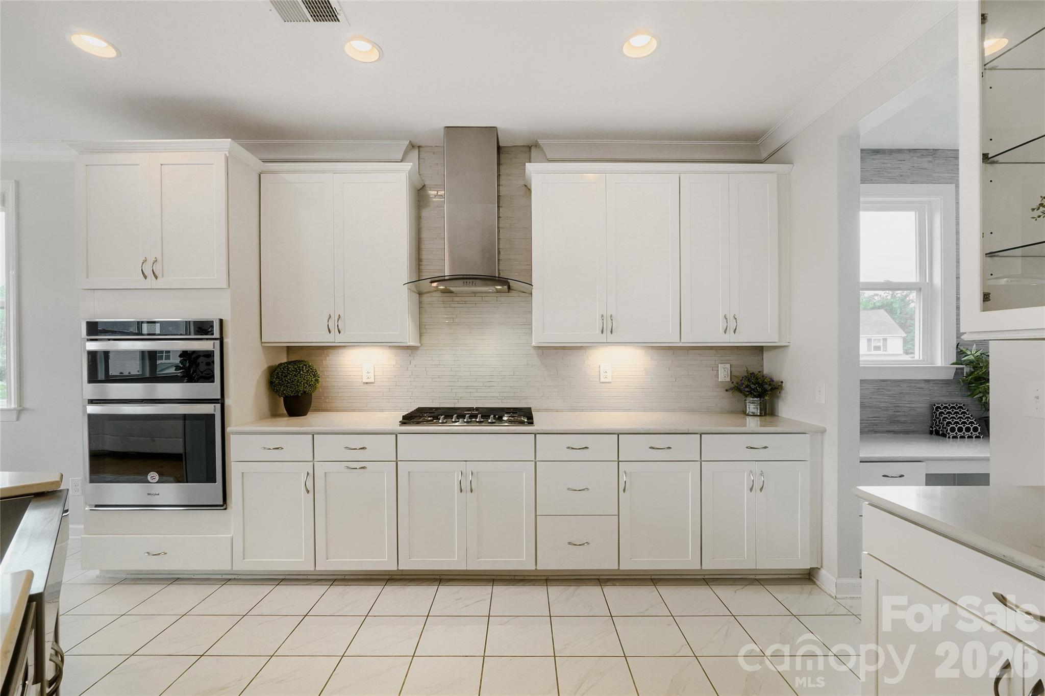 10169 Castlebrooke Drive Property Photo 10