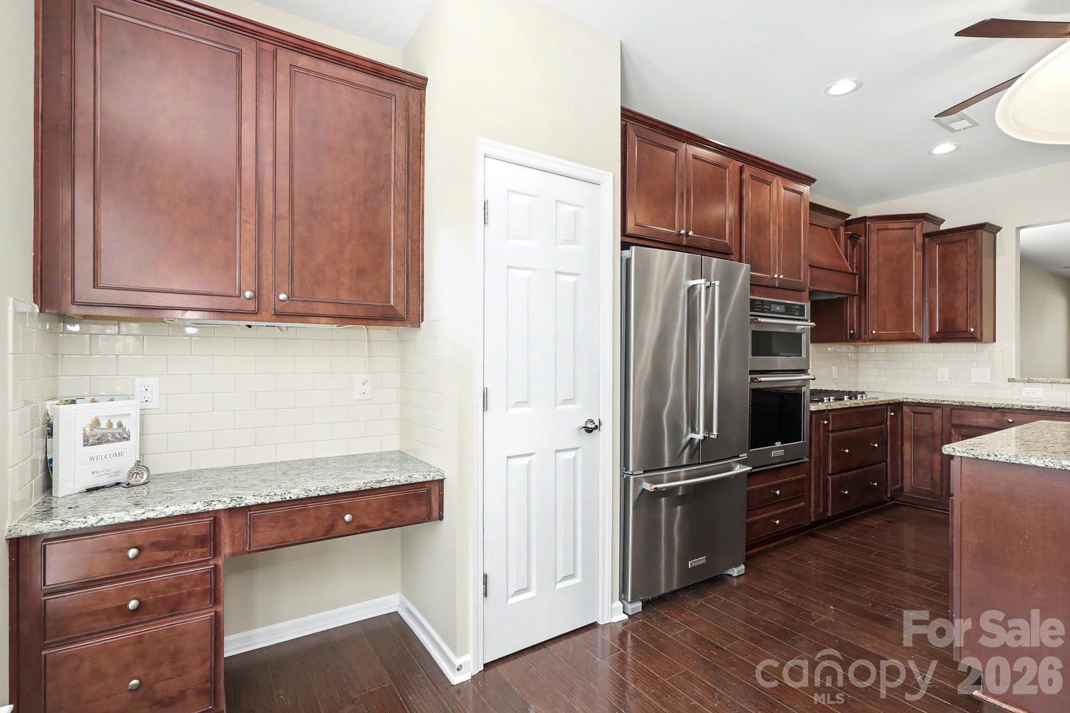 7419 Carolina Jessamine Court Property Photo 4