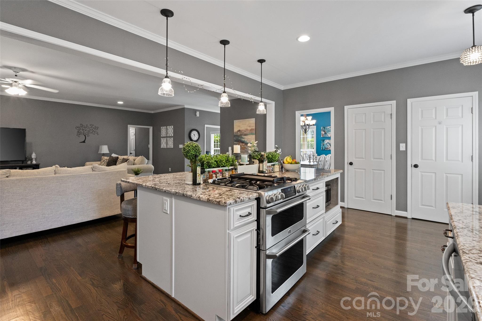 2018 Olde Oxford Court Property Photo 16