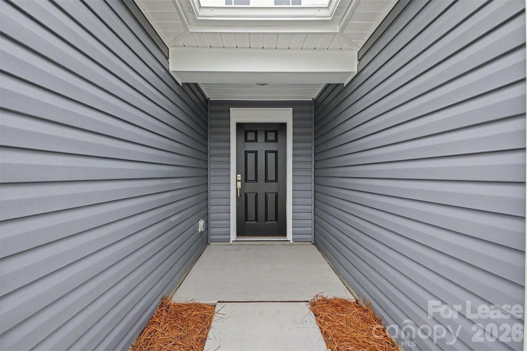 313 W 18th Street Property Photo 2