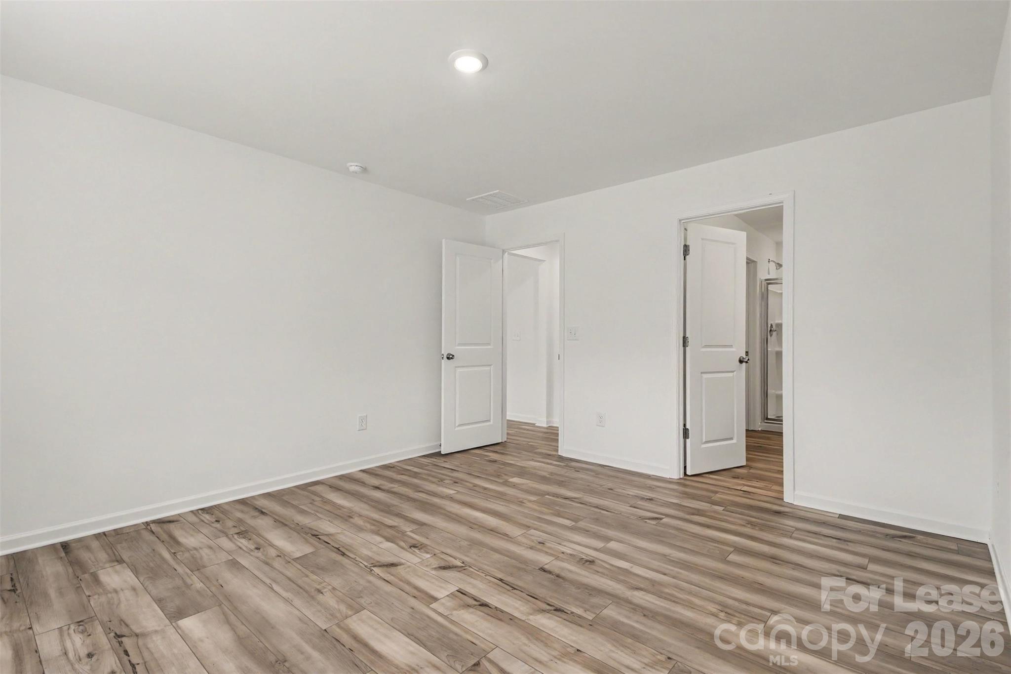 313 W 18th Street Property Photo 16