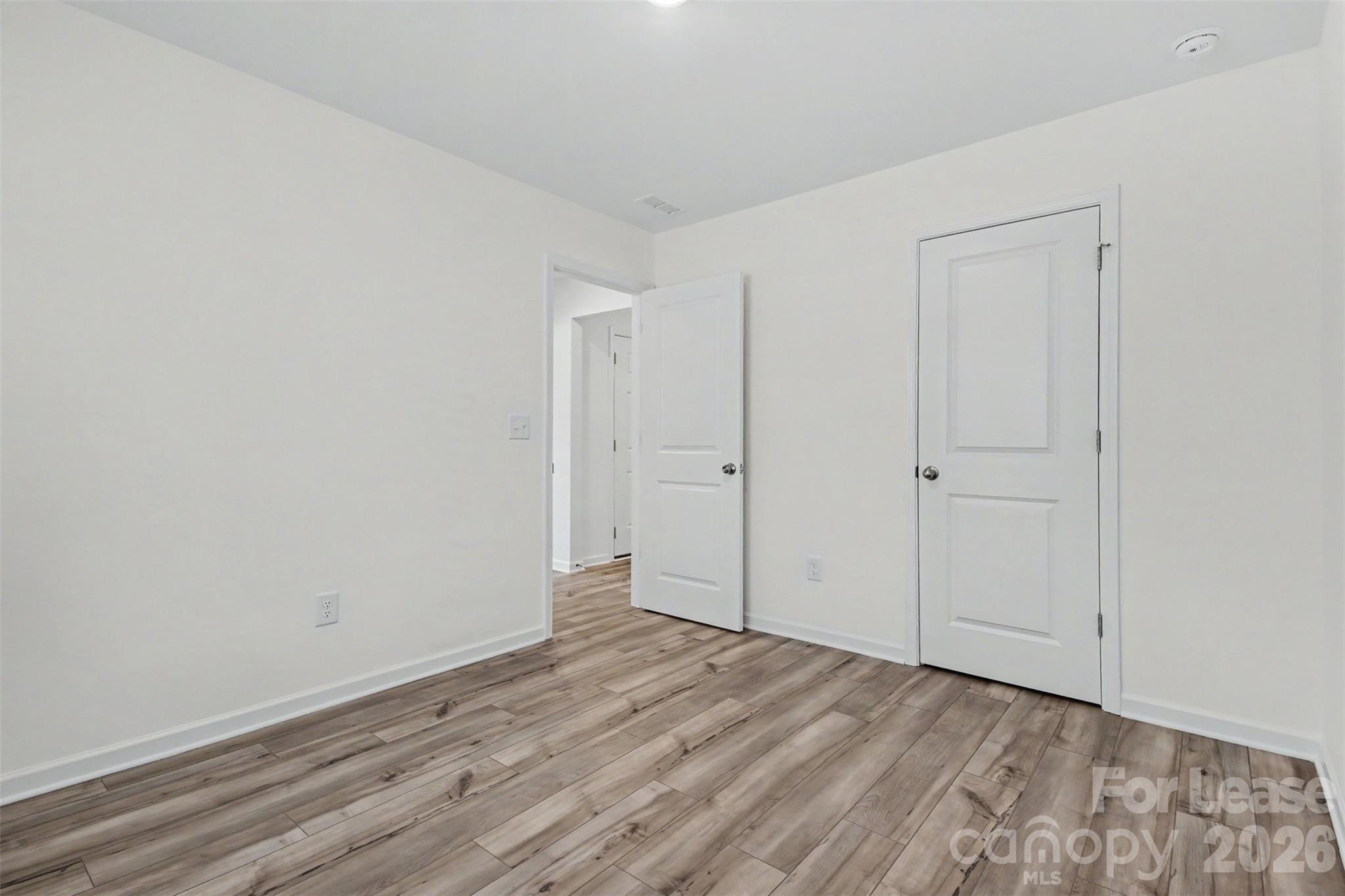 313 W 18th Street Property Photo 21
