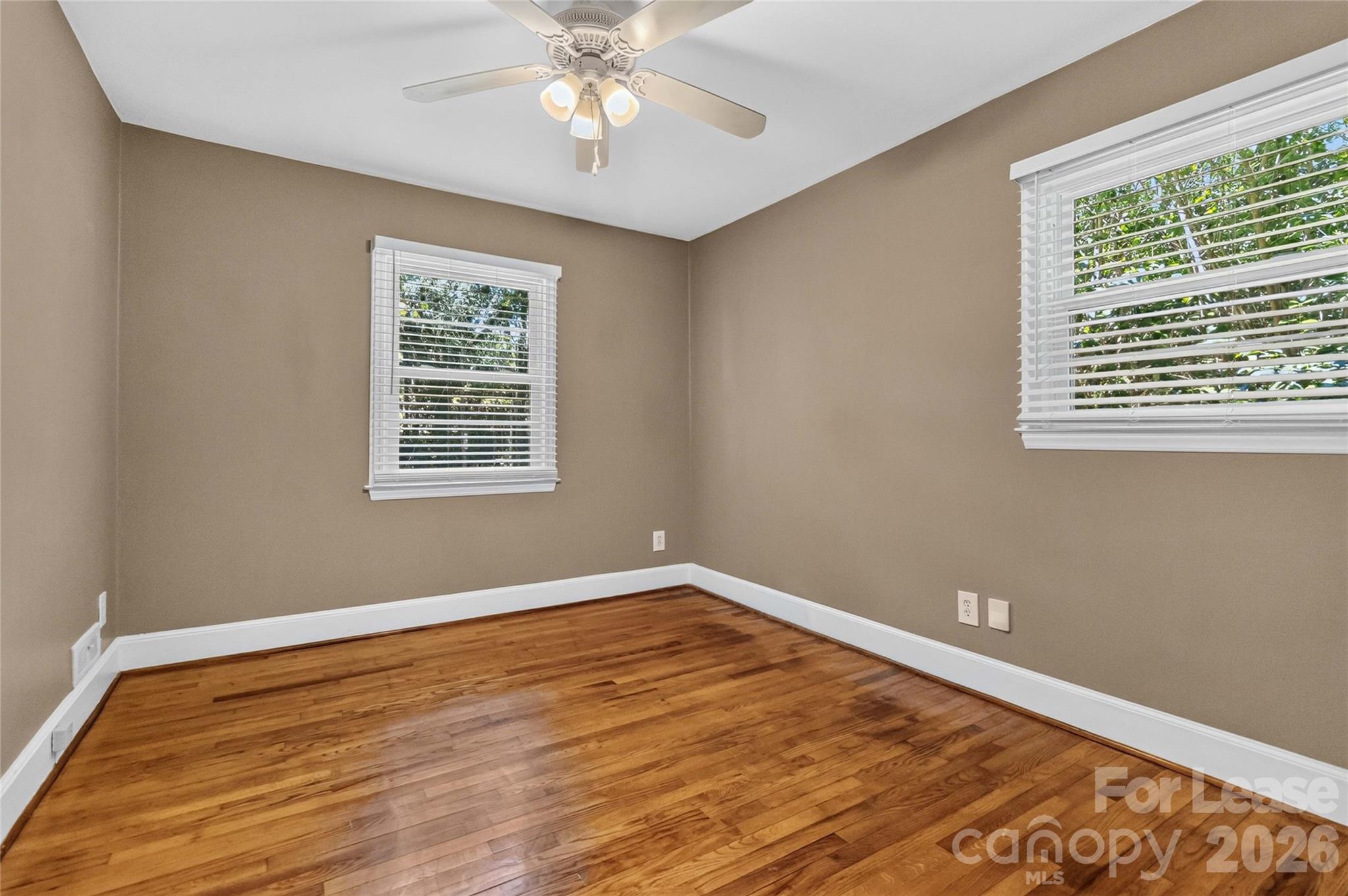 1634 Van Buren Avenue Property Photo 17