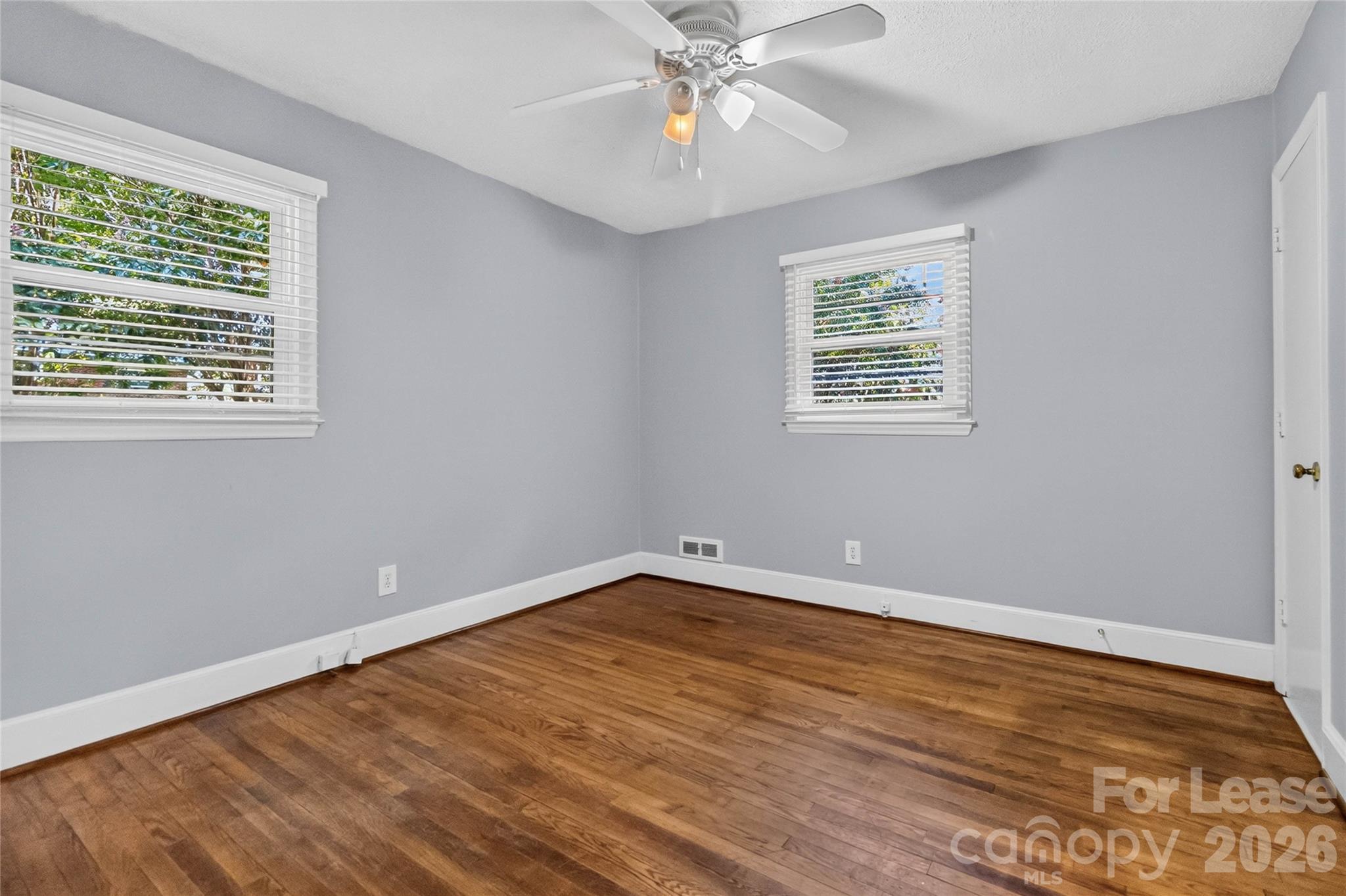 1634 Van Buren Avenue Property Photo 19