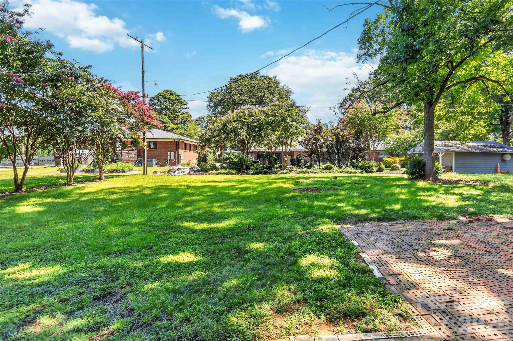 1634 Van Buren Avenue Property Photo 25