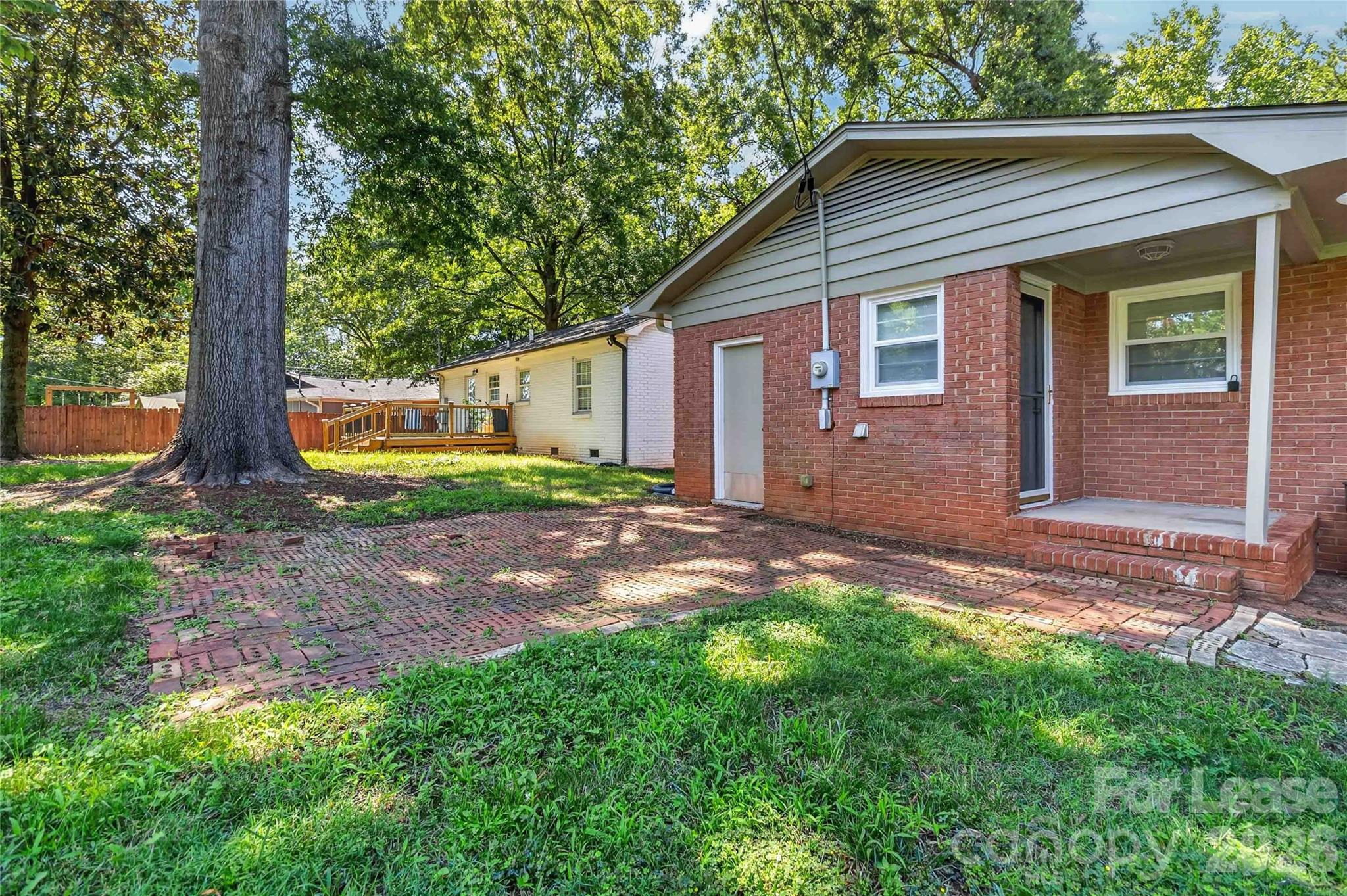 1634 Van Buren Avenue Property Photo 26