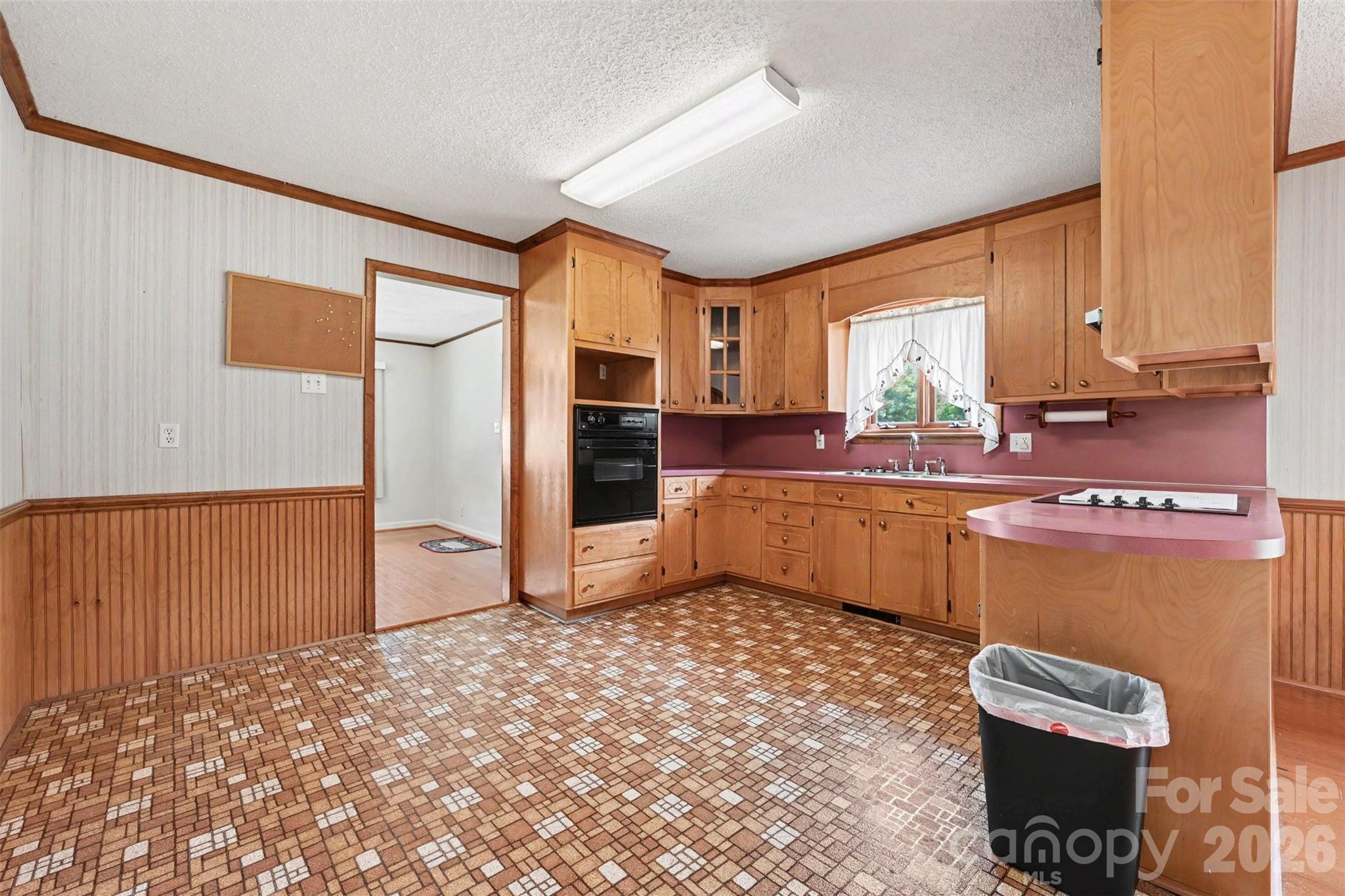 225 Oliphant Road Property Photo 9