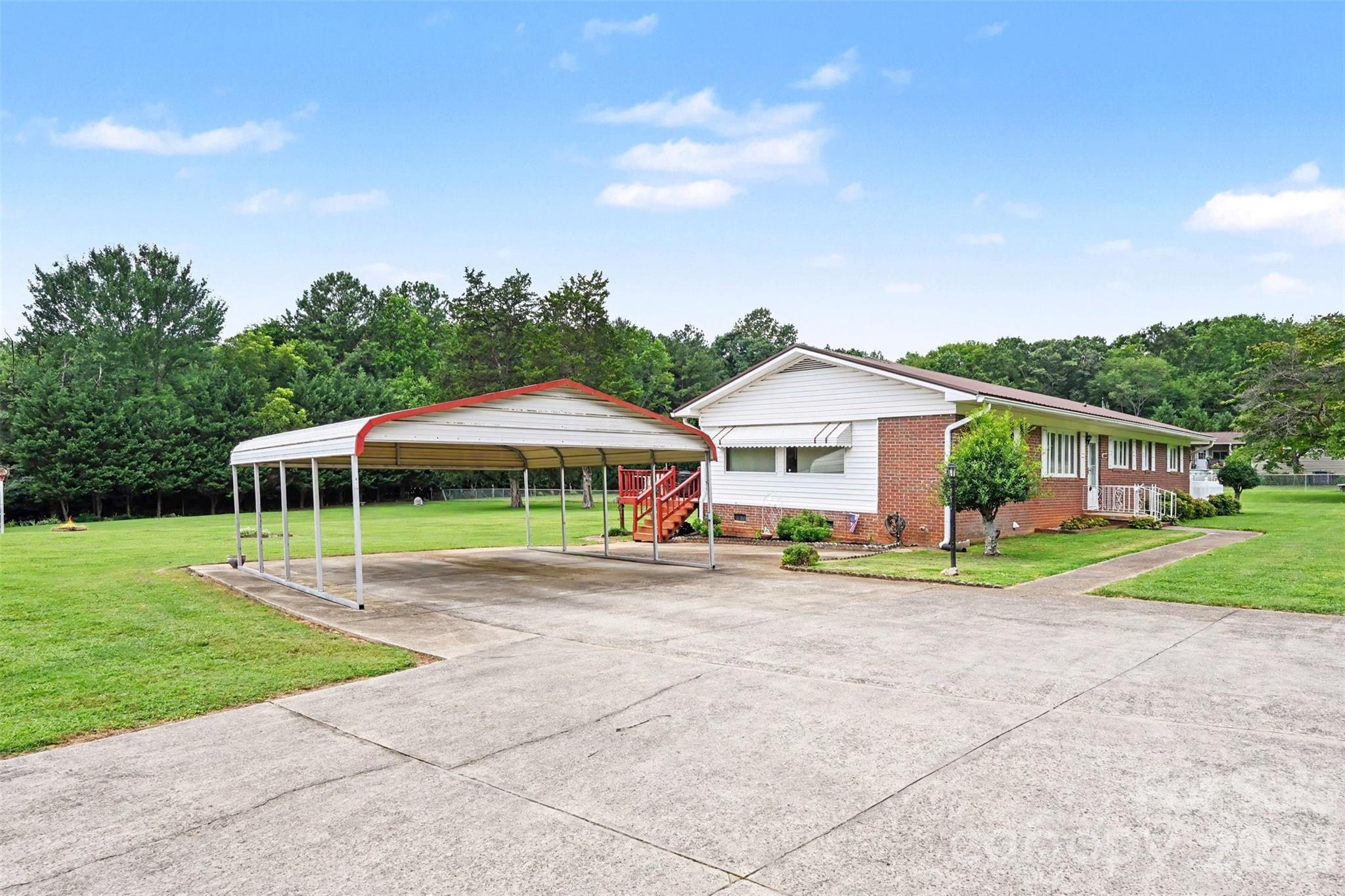 225 Oliphant Road Property Photo 23