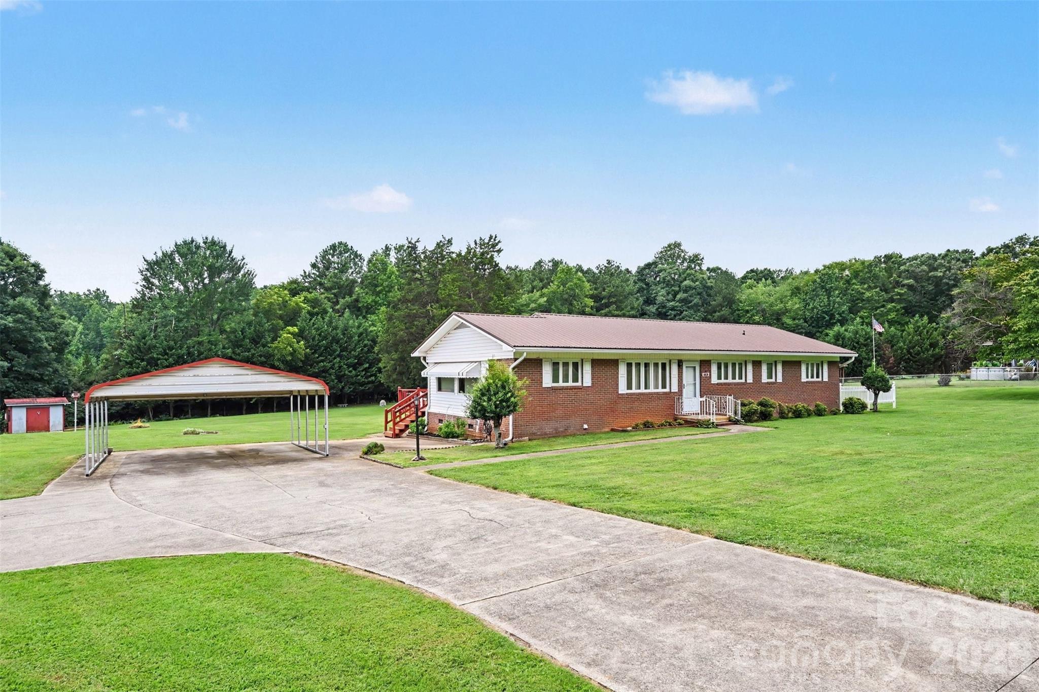 225 Oliphant Road Property Photo 25