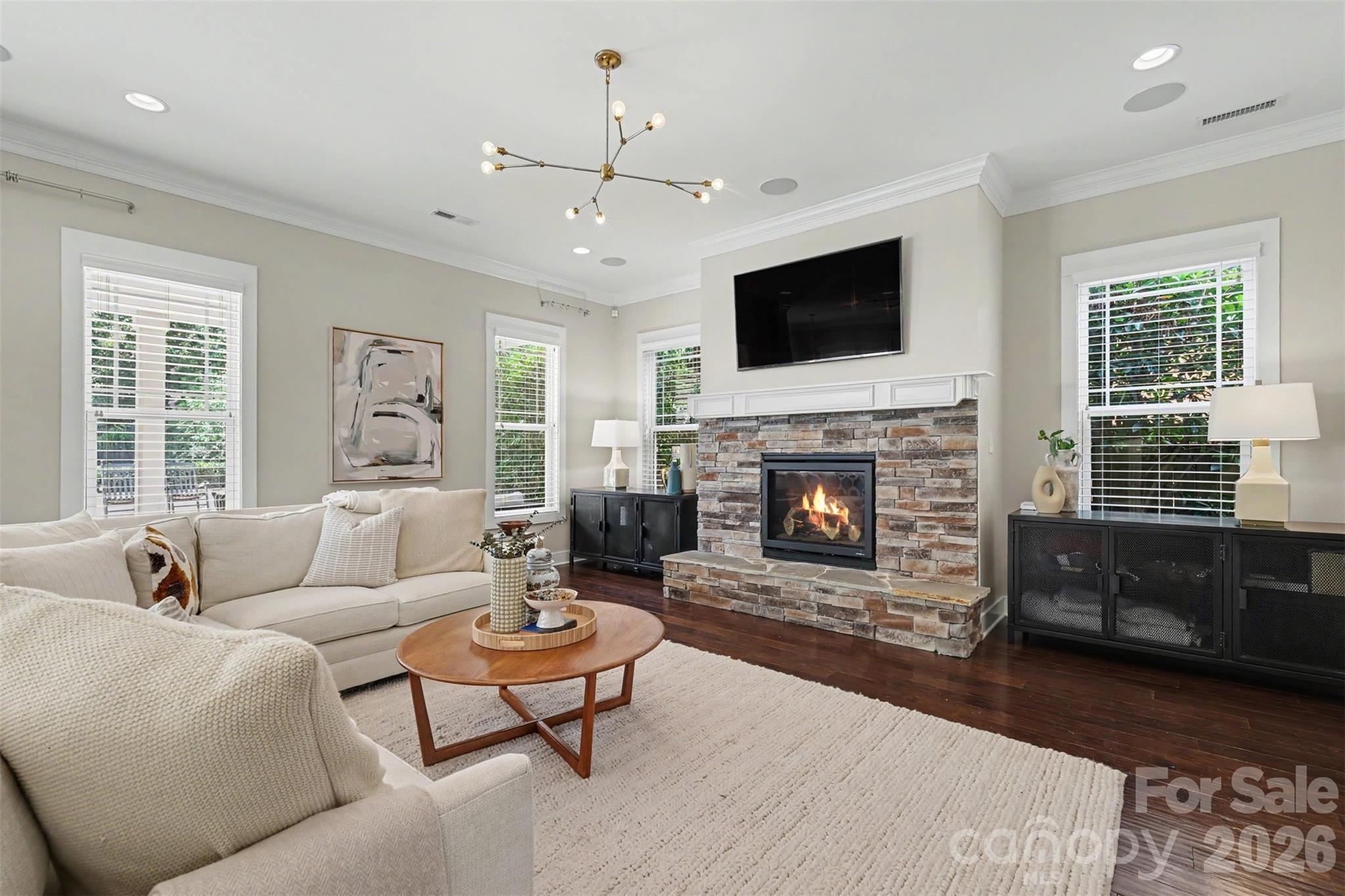 2914 Windsor Avenue Property Photo 14