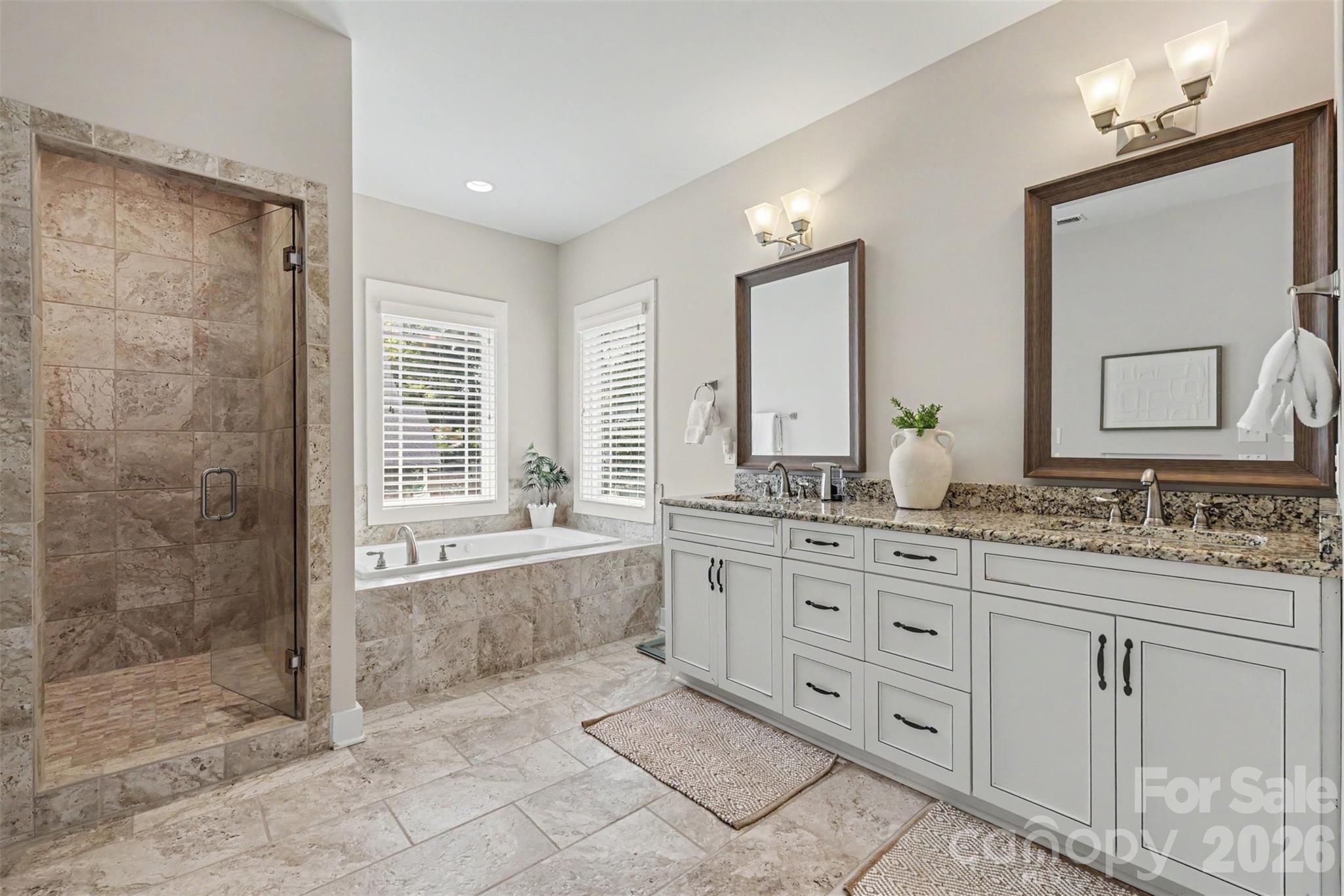 2914 Windsor Avenue Property Photo 27