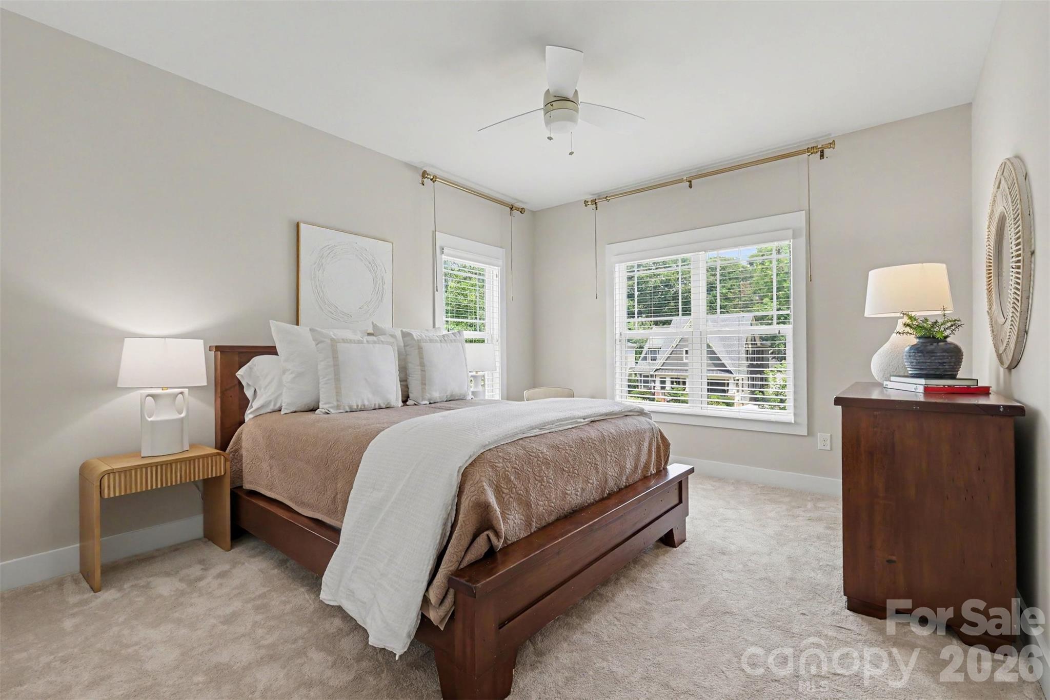 2914 Windsor Avenue Property Photo 30