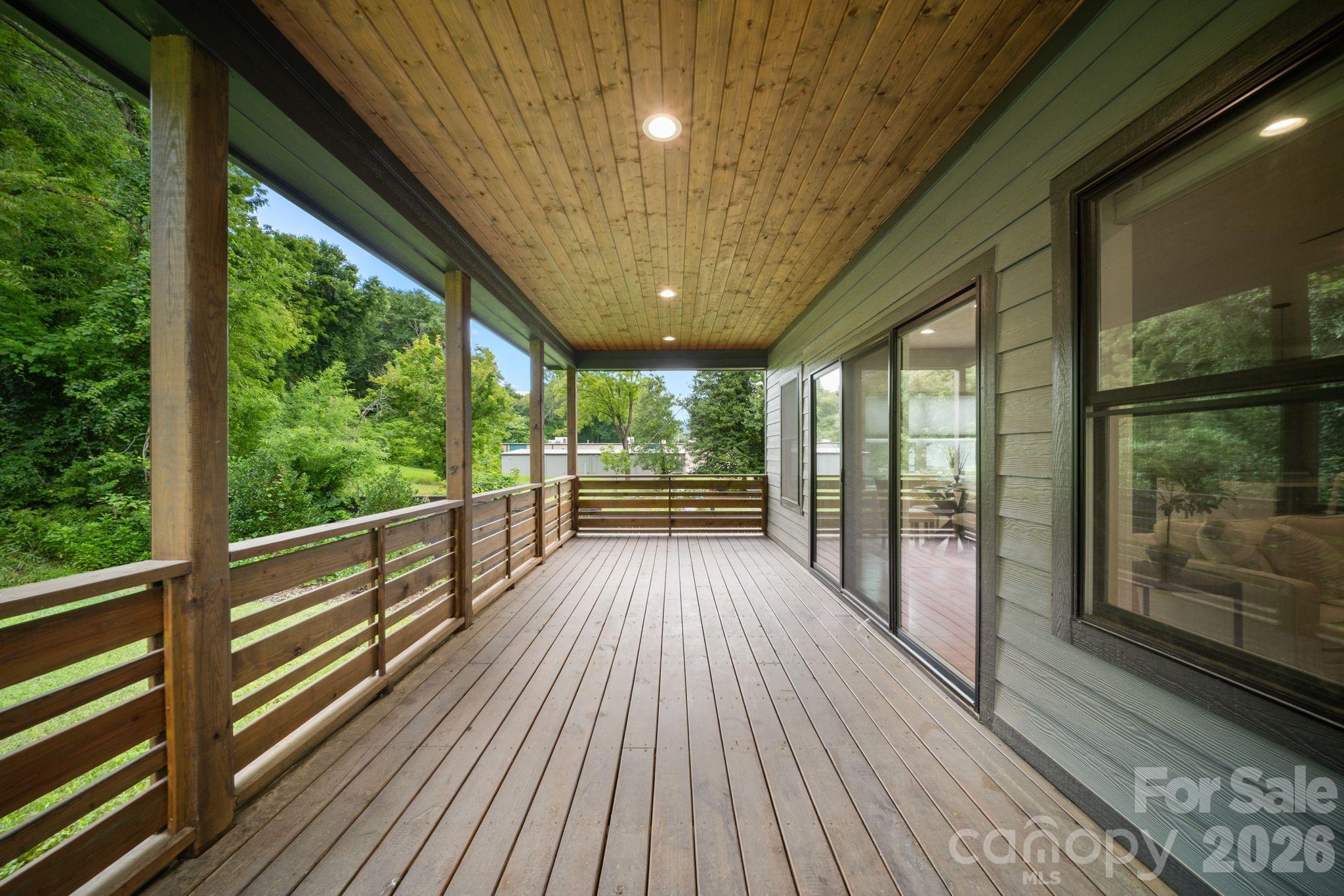 87 Glendale Avenue Property Photo 14