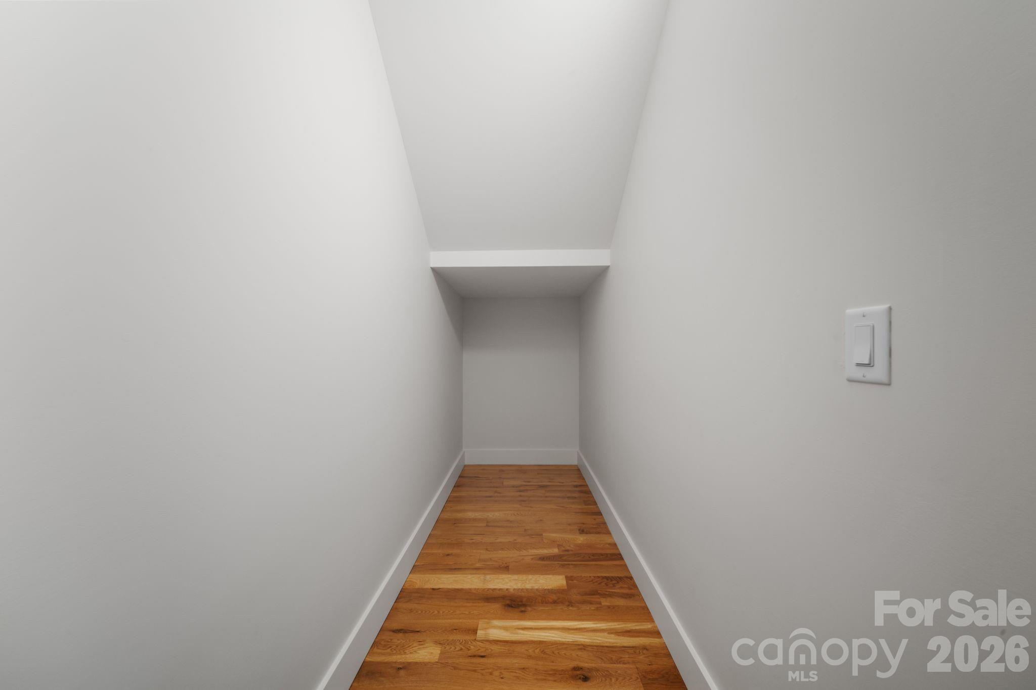 87 Glendale Avenue Property Photo 35