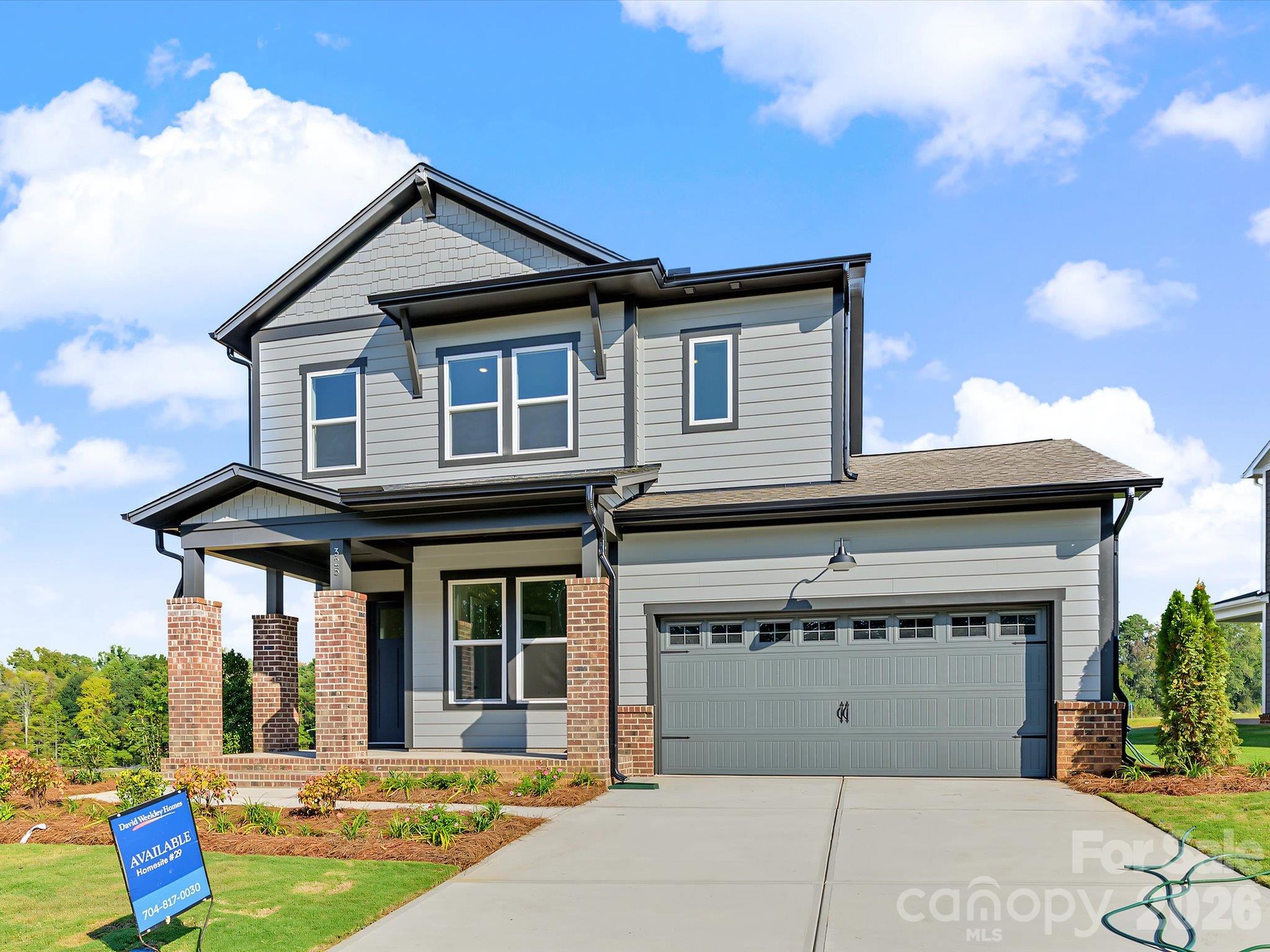 325 Portree Street Property Photo 2