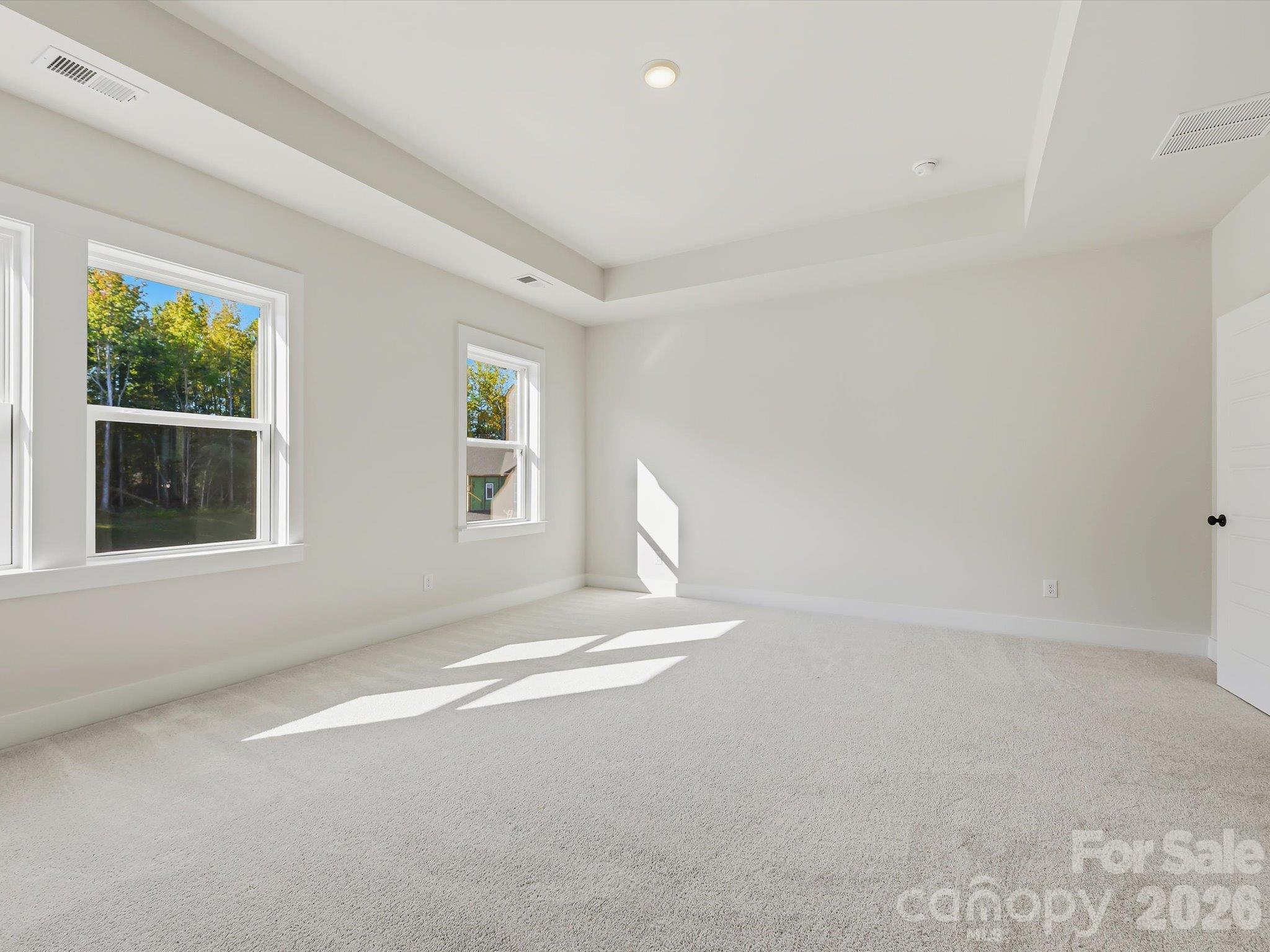 325 Portree Street Property Photo 27