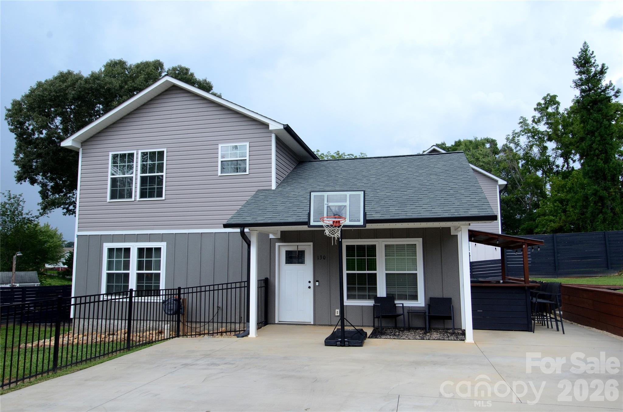 130 Bostic Street Property Photo 1