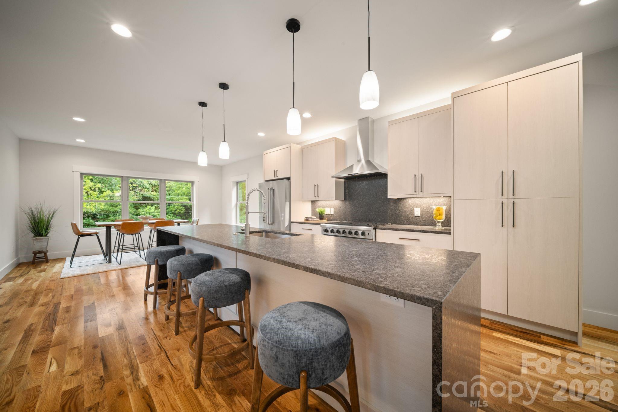 91 Glendale Avenue Property Photo 2
