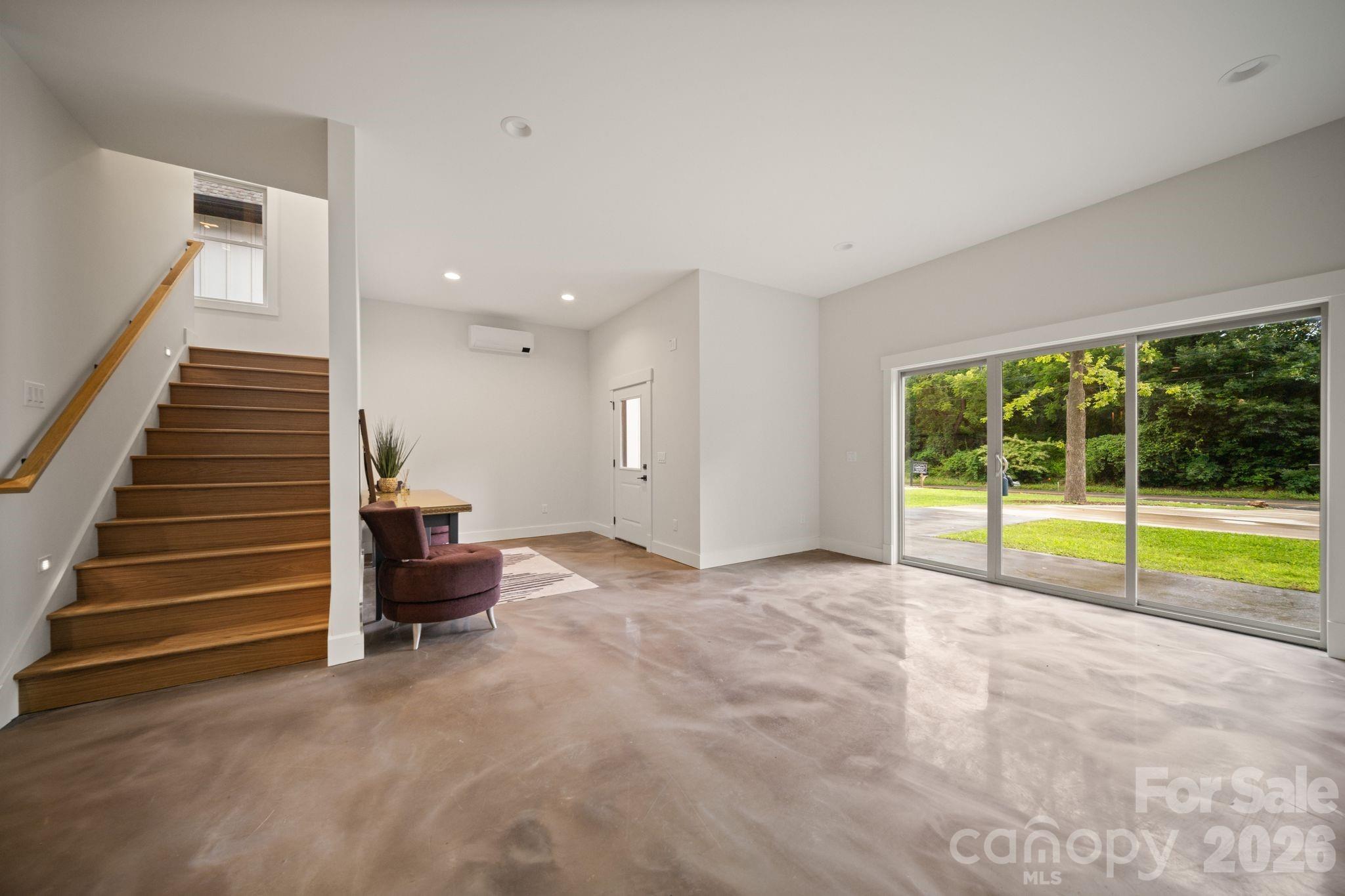 91 Glendale Avenue Property Photo 32
