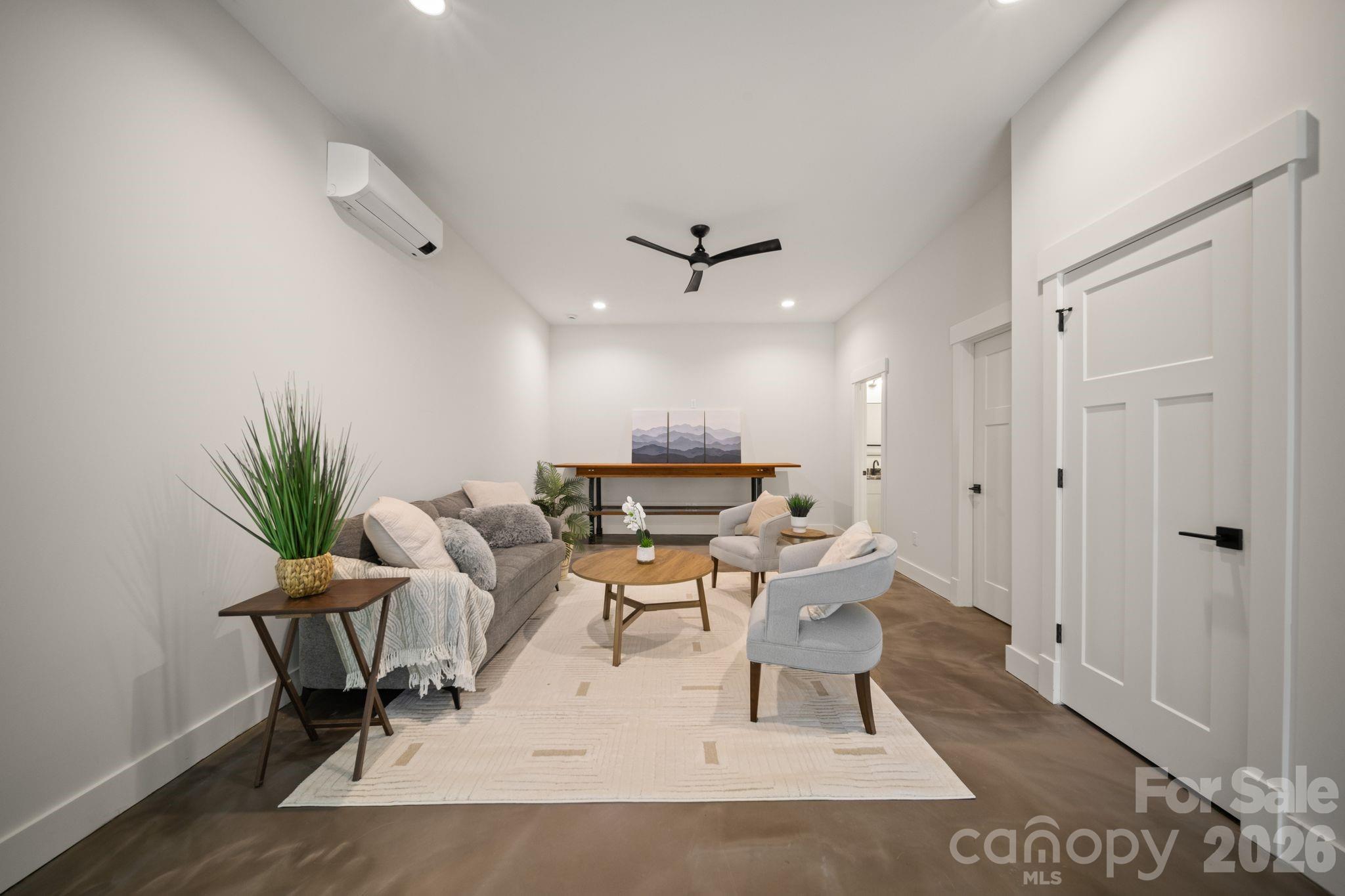 91 Glendale Avenue Property Photo 33