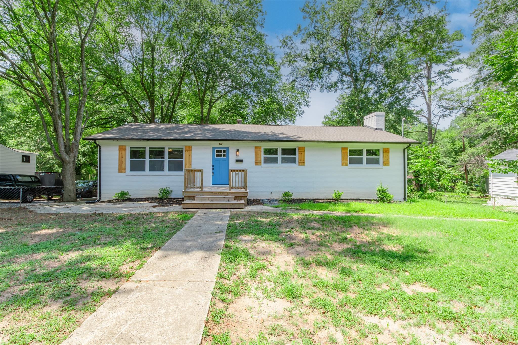 919 N Weldon Street Property Photo 1
