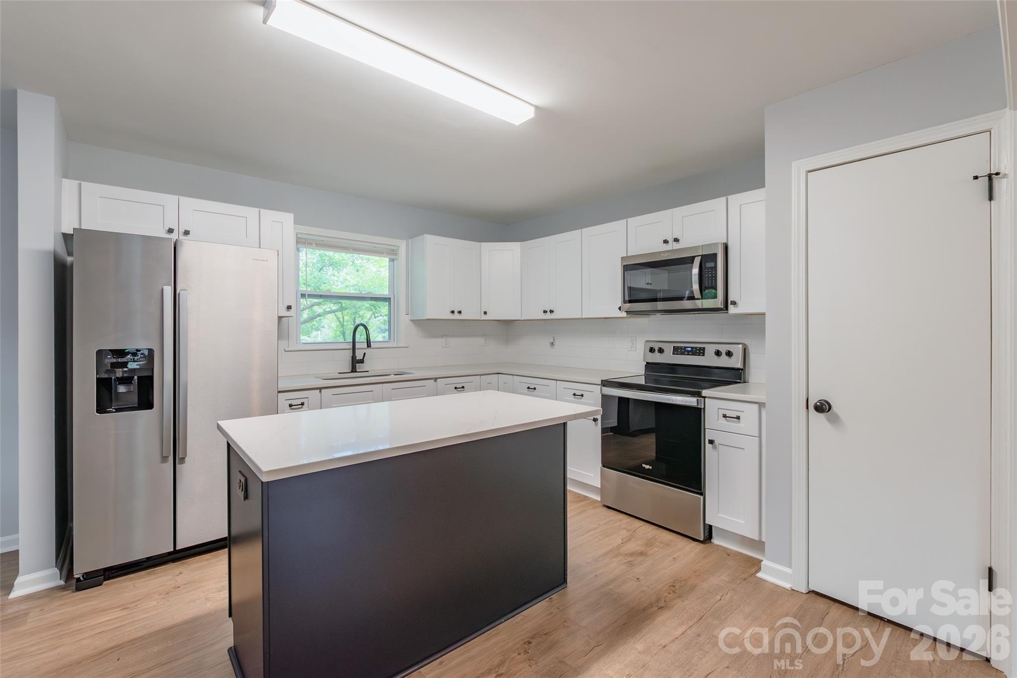 919 N Weldon Street Property Photo 9