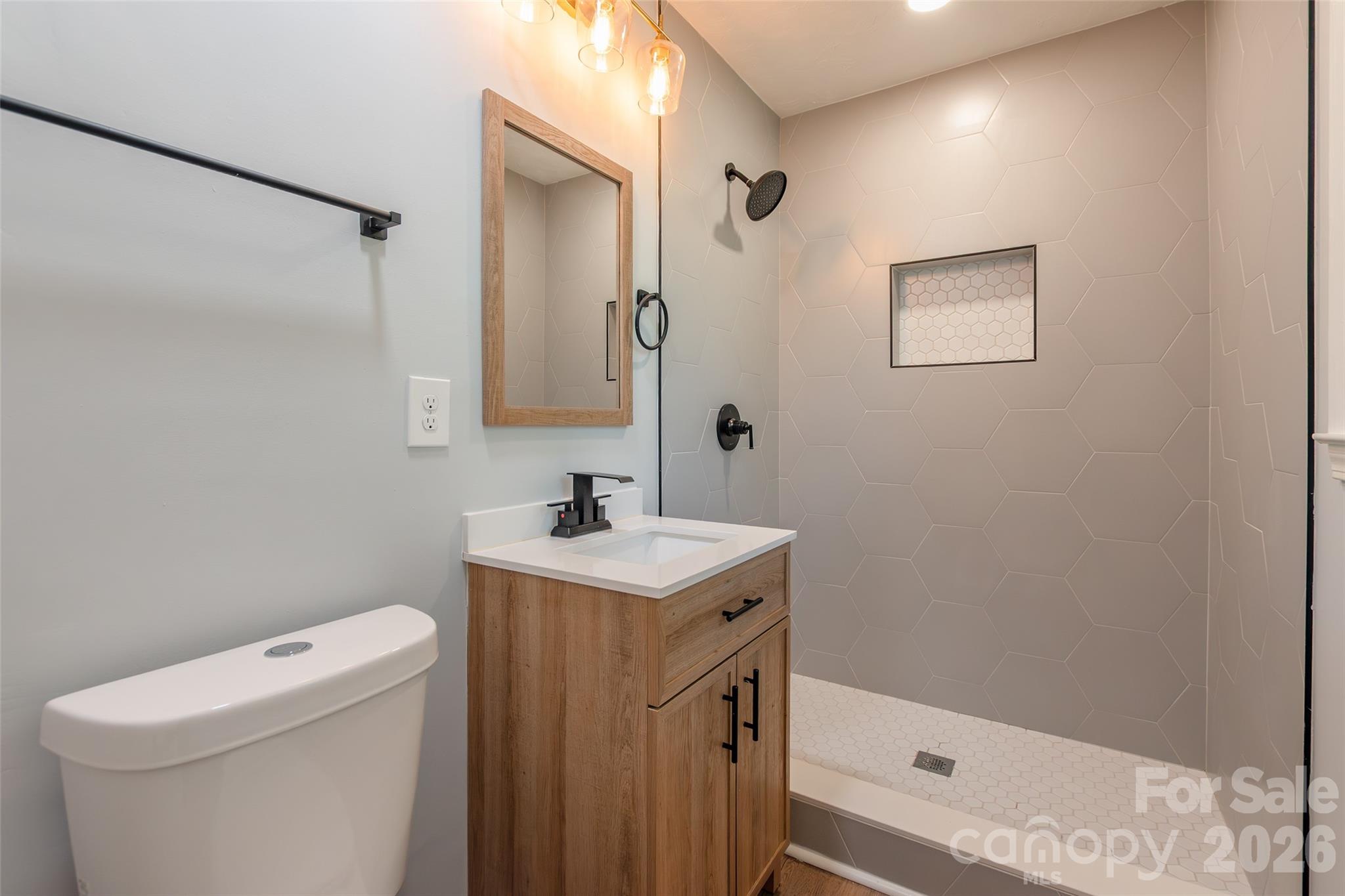 919 N Weldon Street Property Photo 16