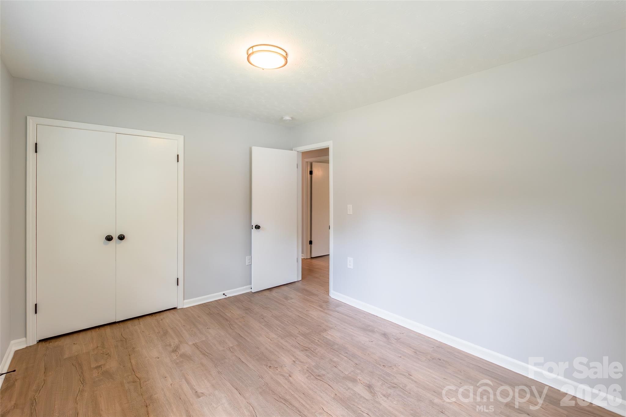 919 N Weldon Street Property Photo 18