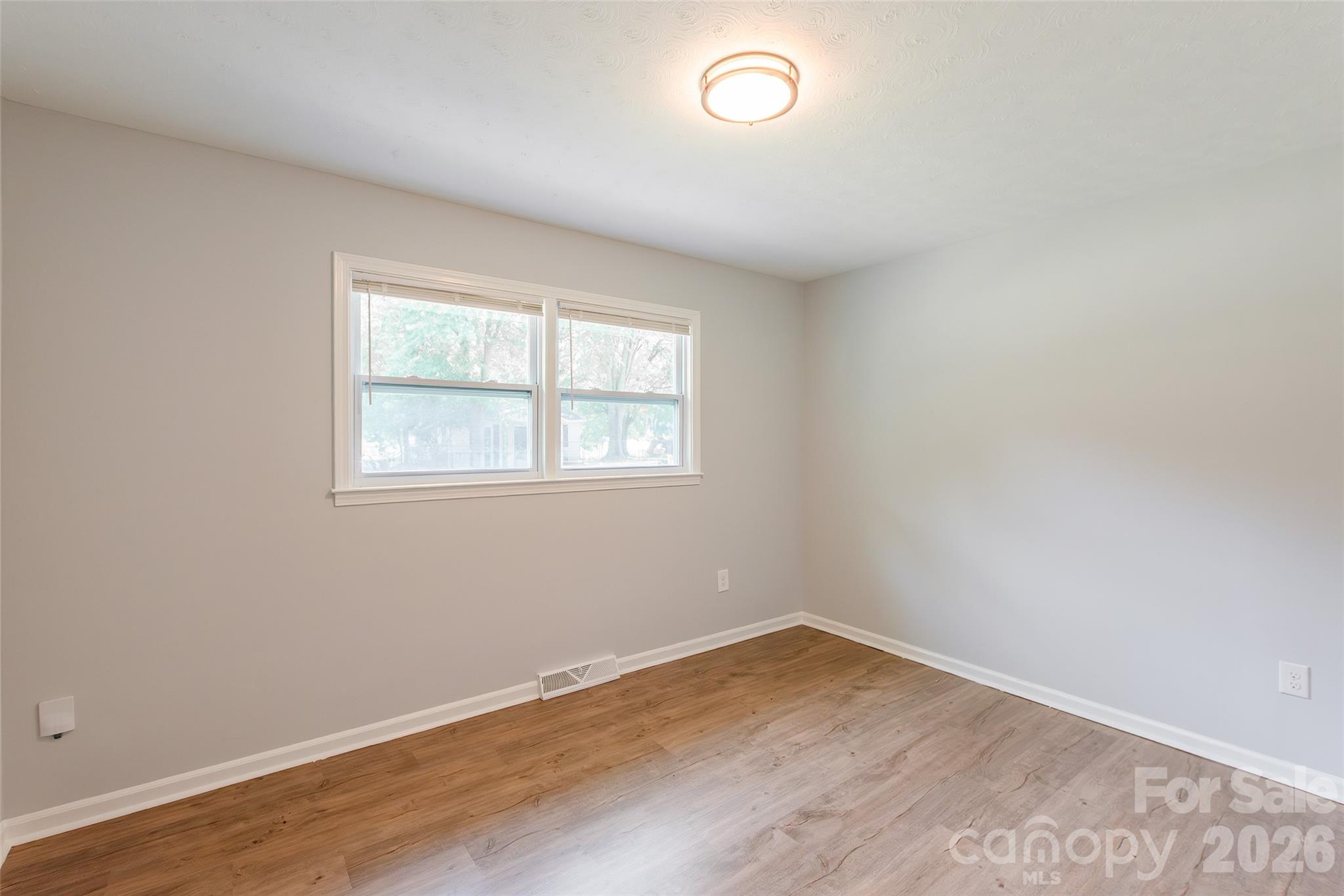 919 N Weldon Street Property Photo 19