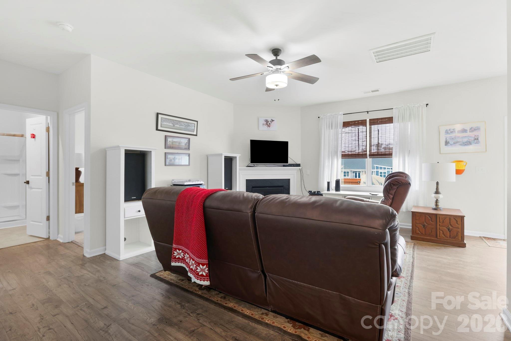 232 Marathon Lane Property Photo 14