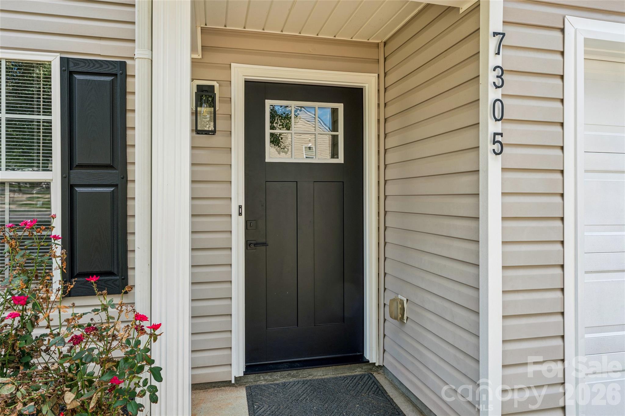 7305 Larwill Lane Property Photo 2
