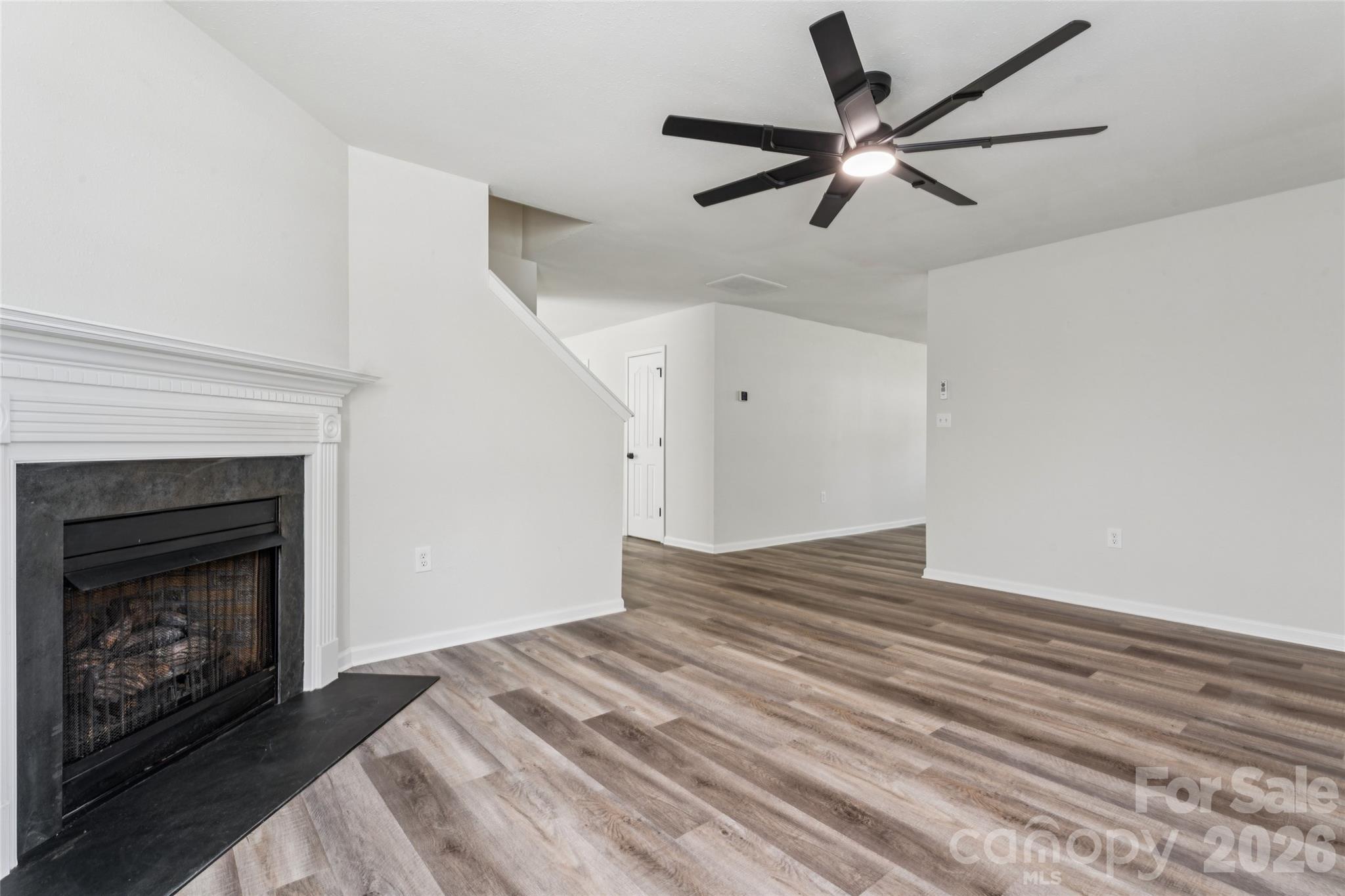 7305 Larwill Lane Property Photo 12