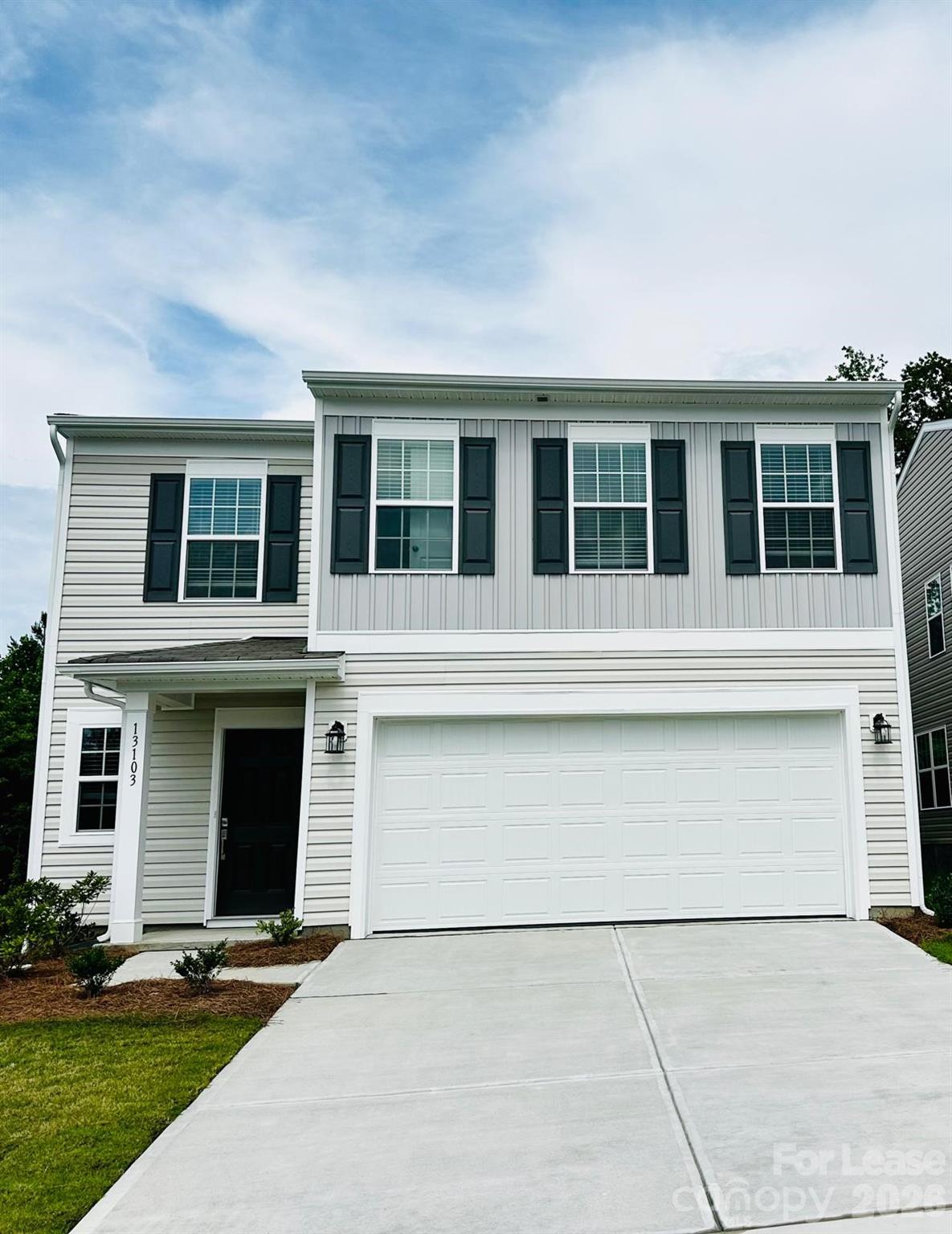 13103 Hampton Bay Lane Property Photo 2