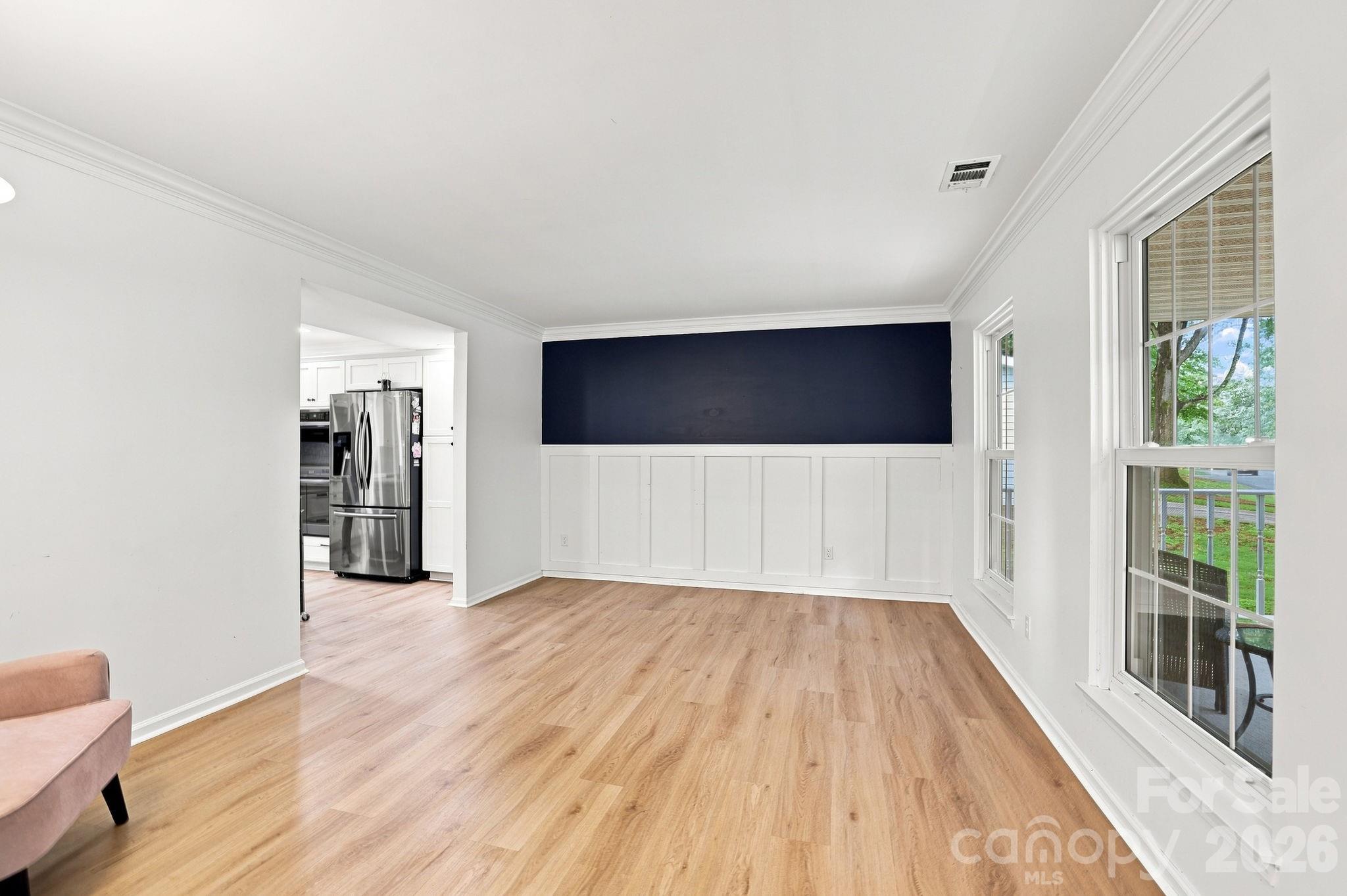 2512 Crescent Knoll Drive Property Photo 12
