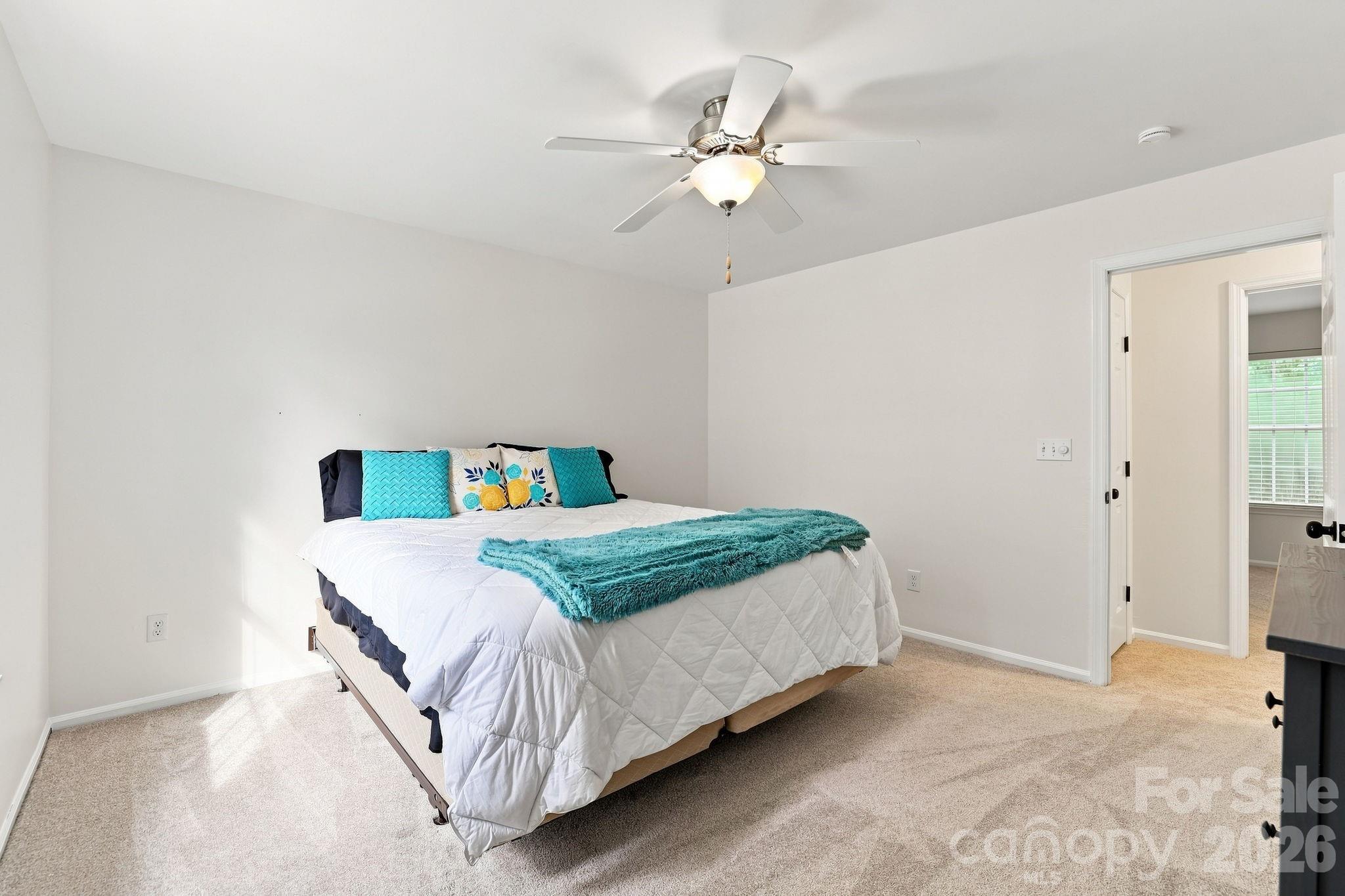 2512 Crescent Knoll Drive Property Photo 29