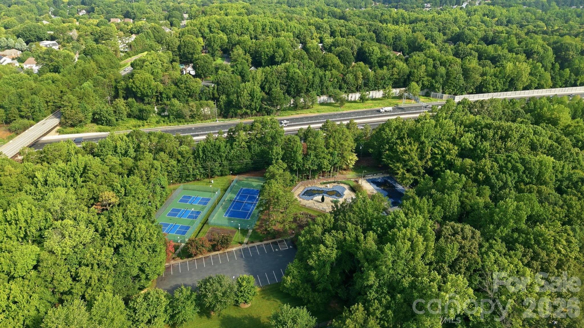 2512 Crescent Knoll Drive Property Photo 45