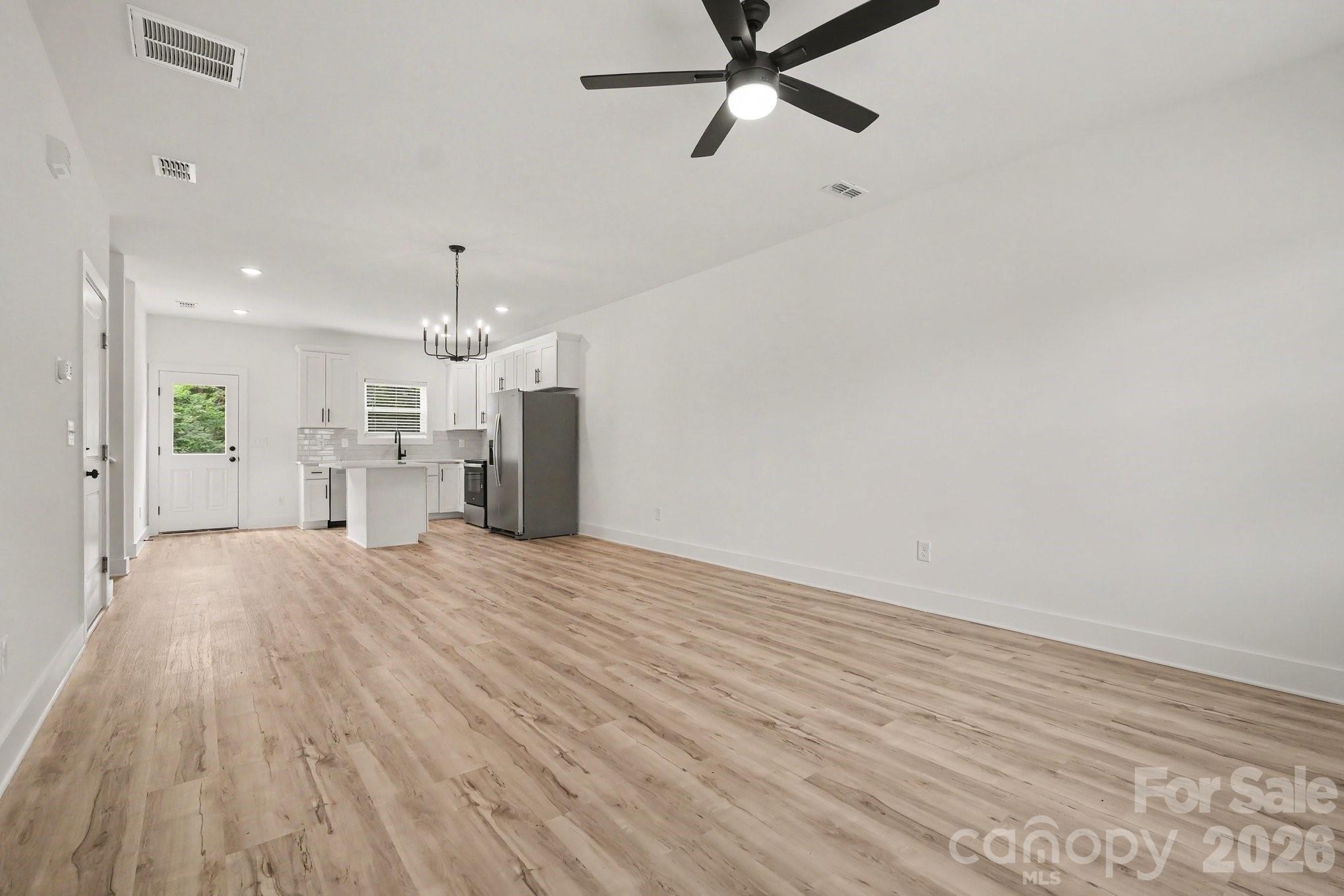 308 E Talleyrand Avenue Property Photo 2