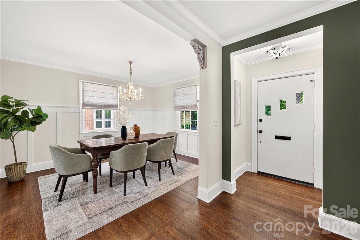 720 E Park Avenue Property Photo 4