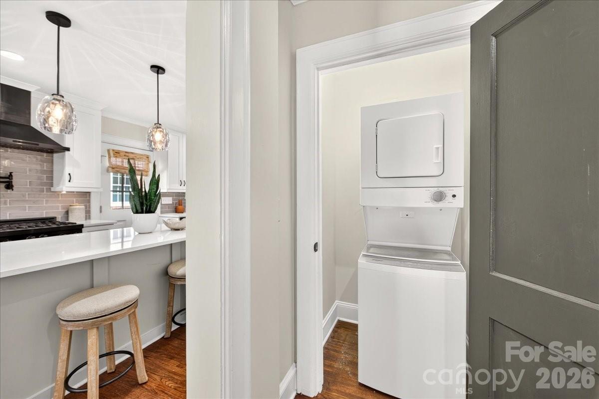 720 E Park Avenue Property Photo 25