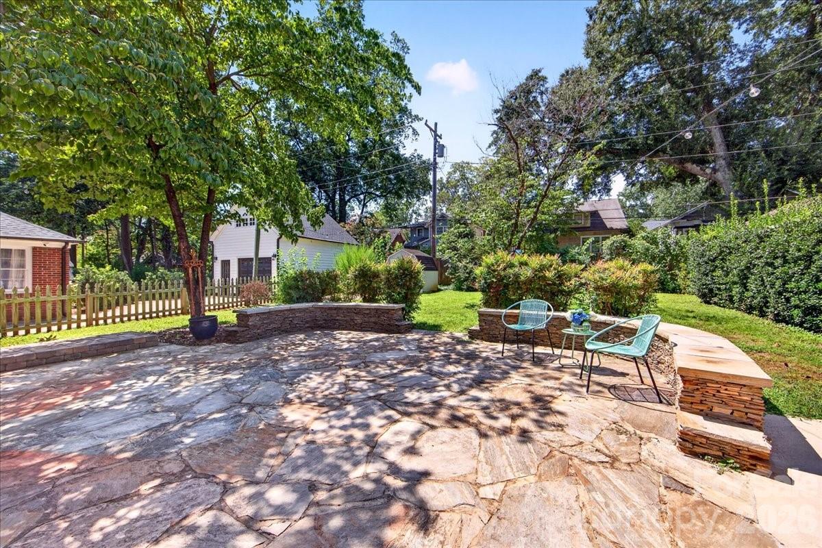 720 E Park Avenue Property Photo 42
