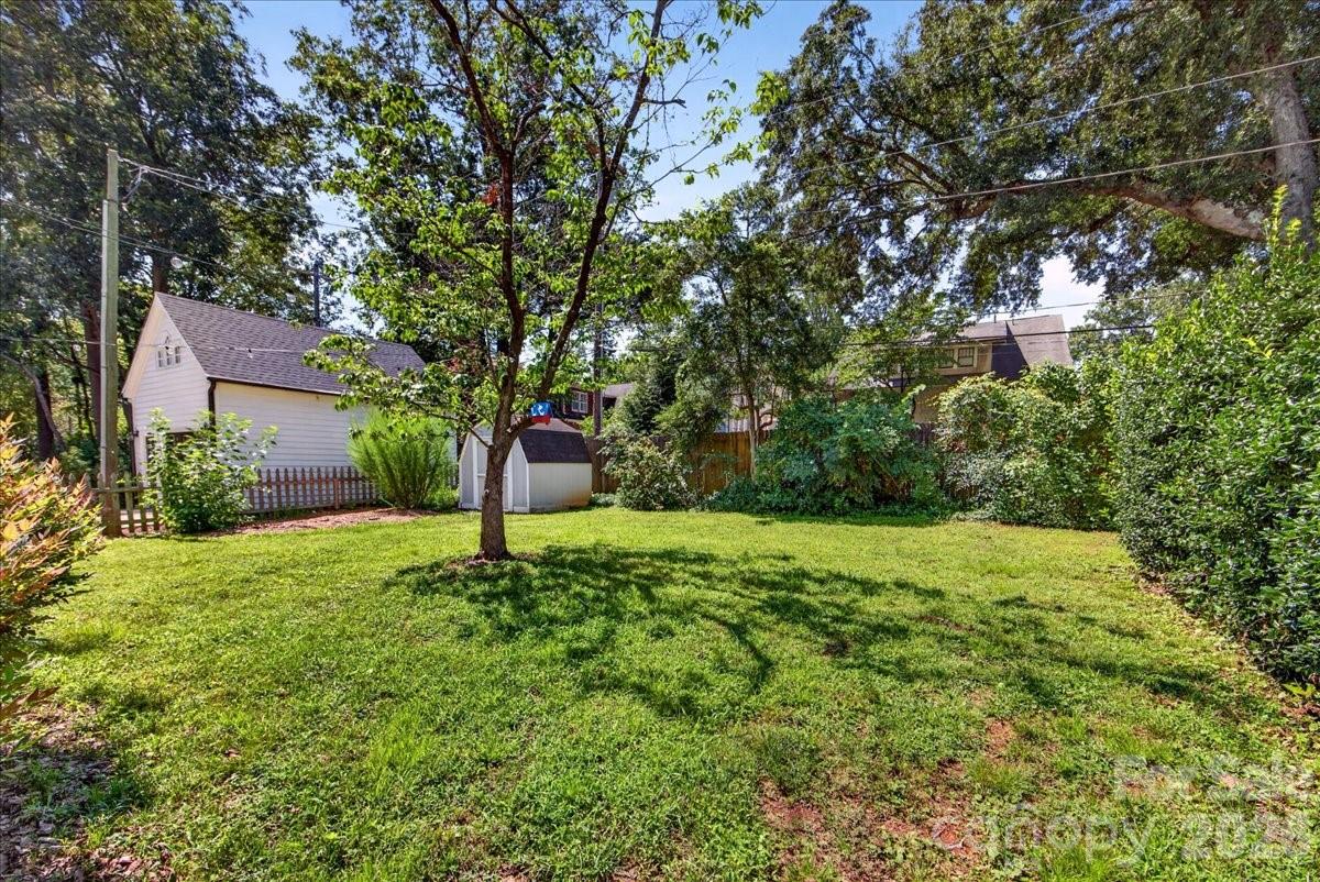 720 E Park Avenue Property Photo 45