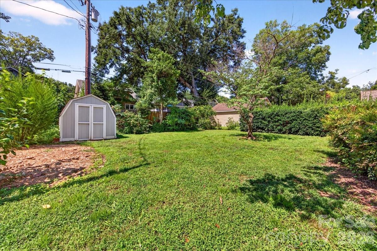 720 E Park Avenue Property Photo 46