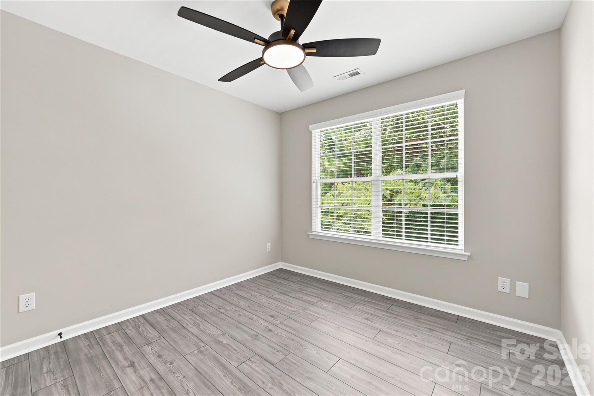 231 Dawn Mist Lane Property Photo 25