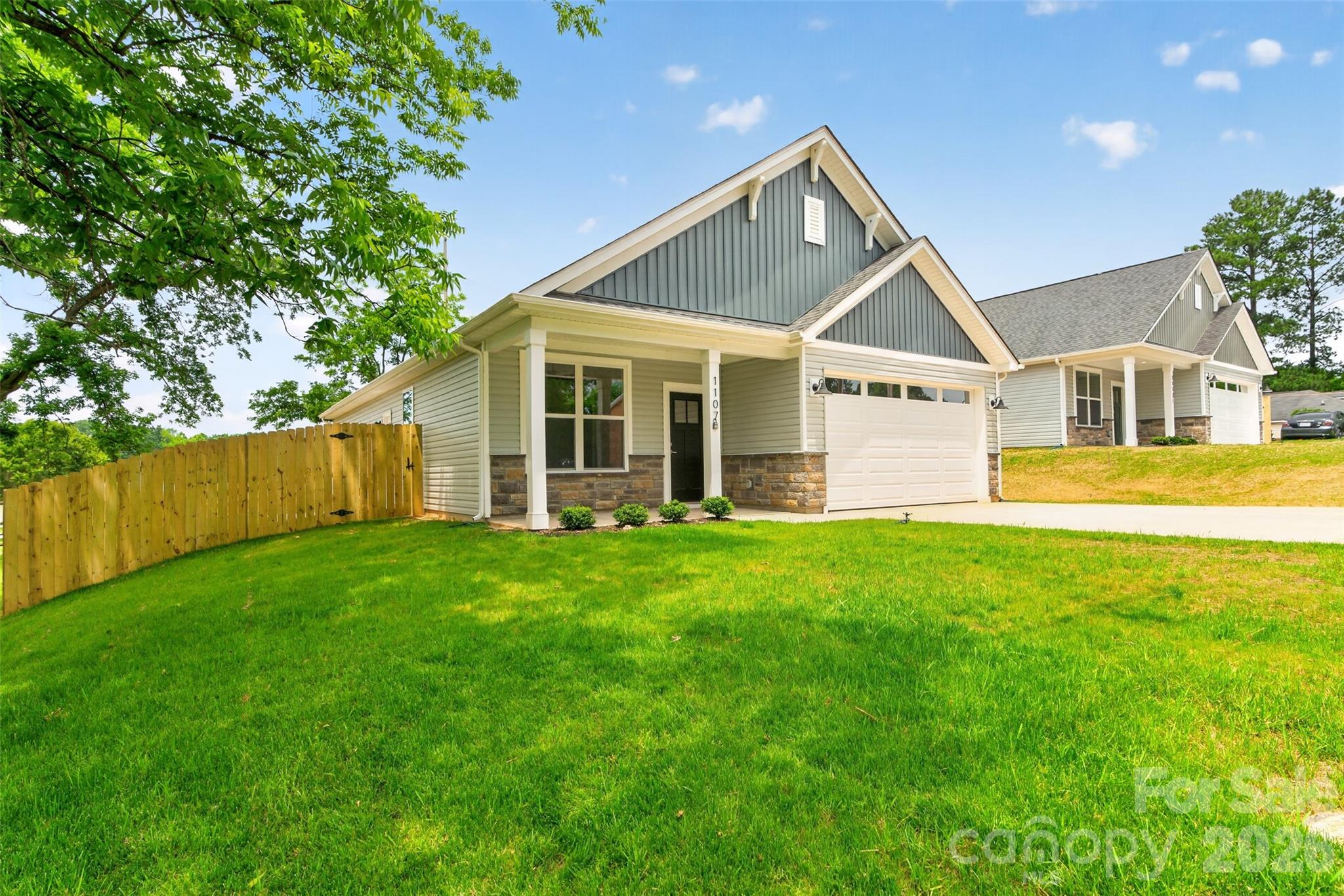 1107 Burke Street Property Photo 2