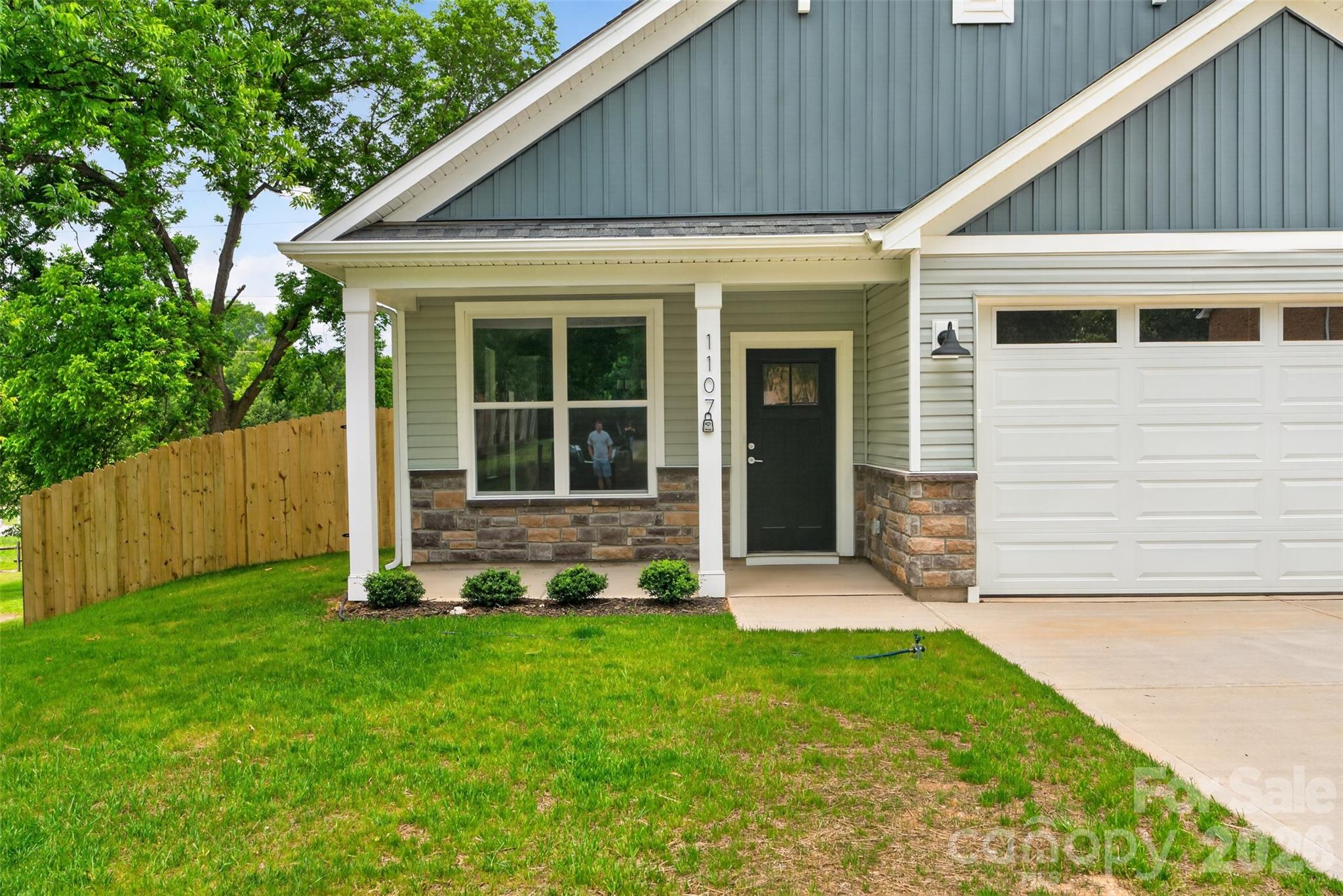 1107 Burke Street Property Photo 3