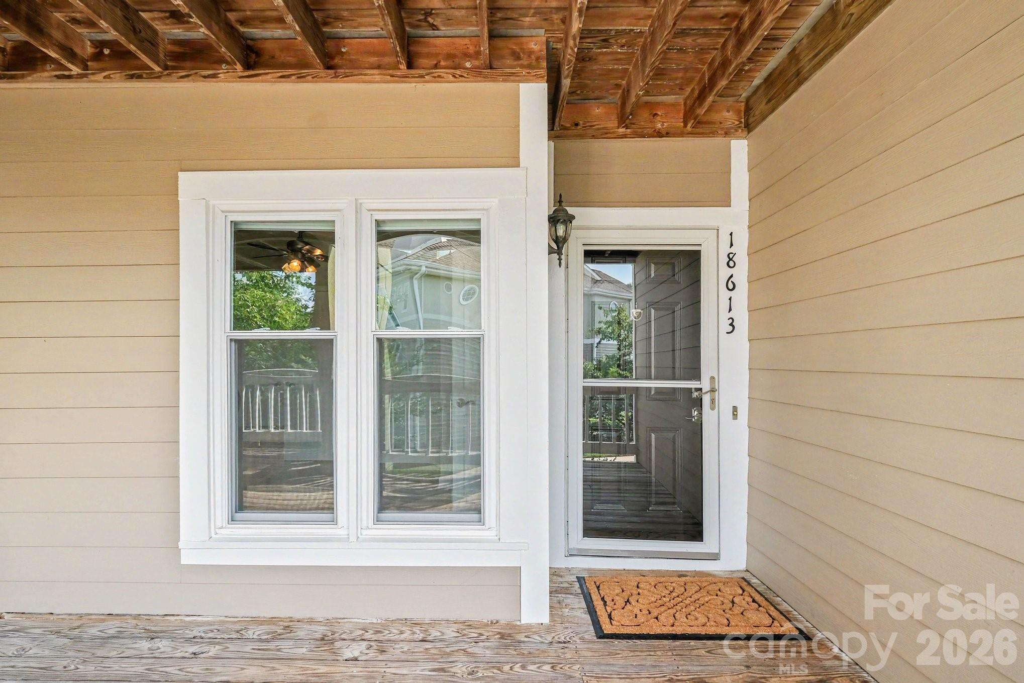 18613 Vineyard Point Lane Property Photo 7